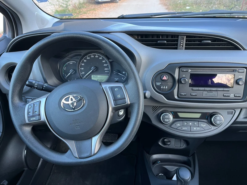 Toyota Yaris, снимка 6 - Автомобили и джипове - 52498030
