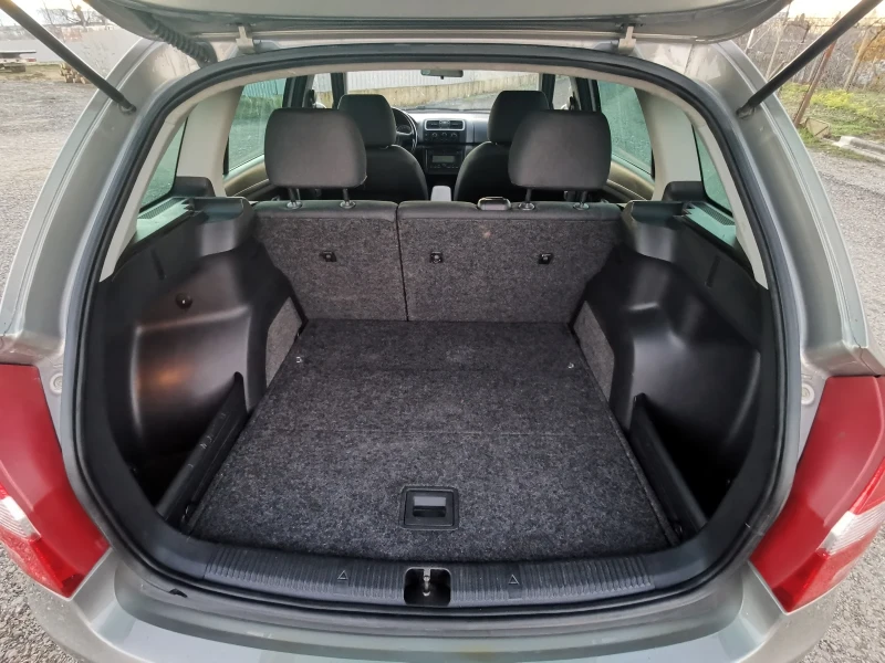 Skoda Fabia 1.4-86кс Климатик, снимка 12 - Автомобили и джипове - 52792674