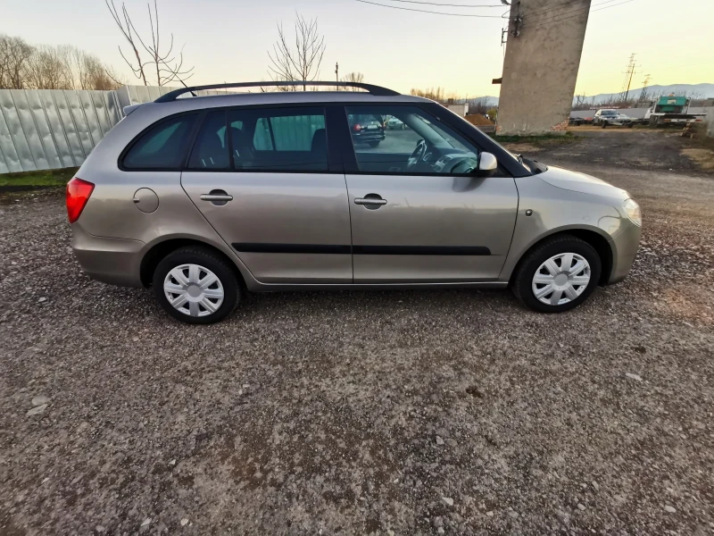 Skoda Fabia 1.4-86кс Климатик, снимка 5 - Автомобили и джипове - 52792674