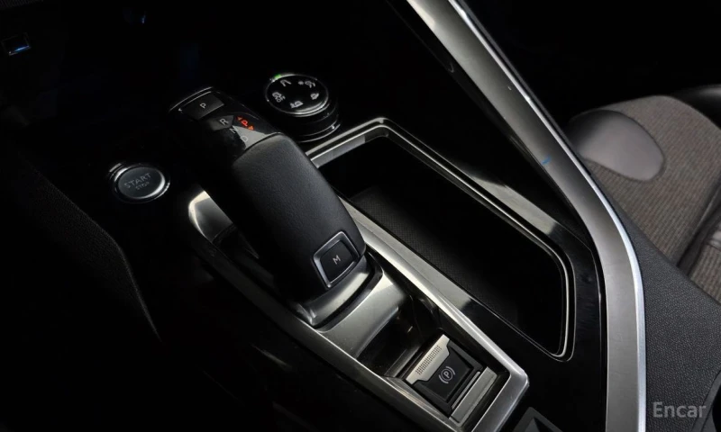 Peugeot 3008, снимка 9 - Автомобили и джипове - 53226203