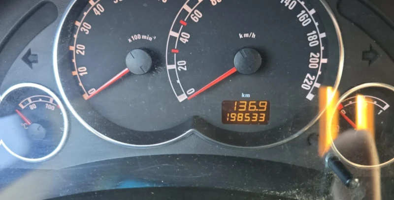 Opel Meriva, снимка 8 - Автомобили и джипове - 53241406