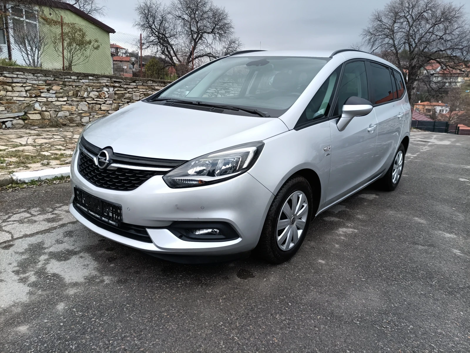 Opel Zafira Газ 7 места сервизна история , снимка 1