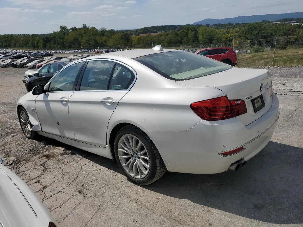 BMW 528 XI  - изображение 2