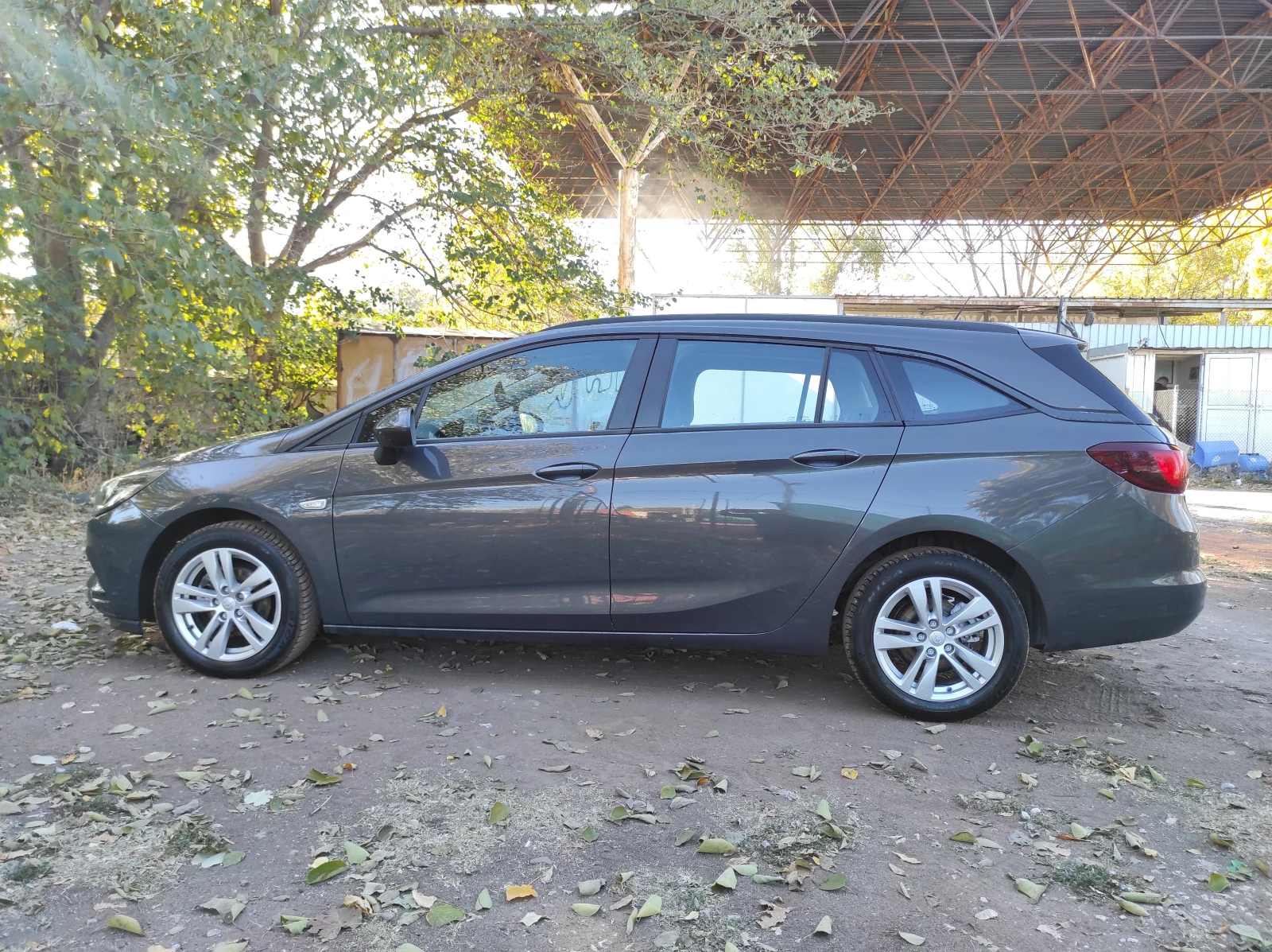 Opel Astra К 1.6TDCI 95кс - изображение 8