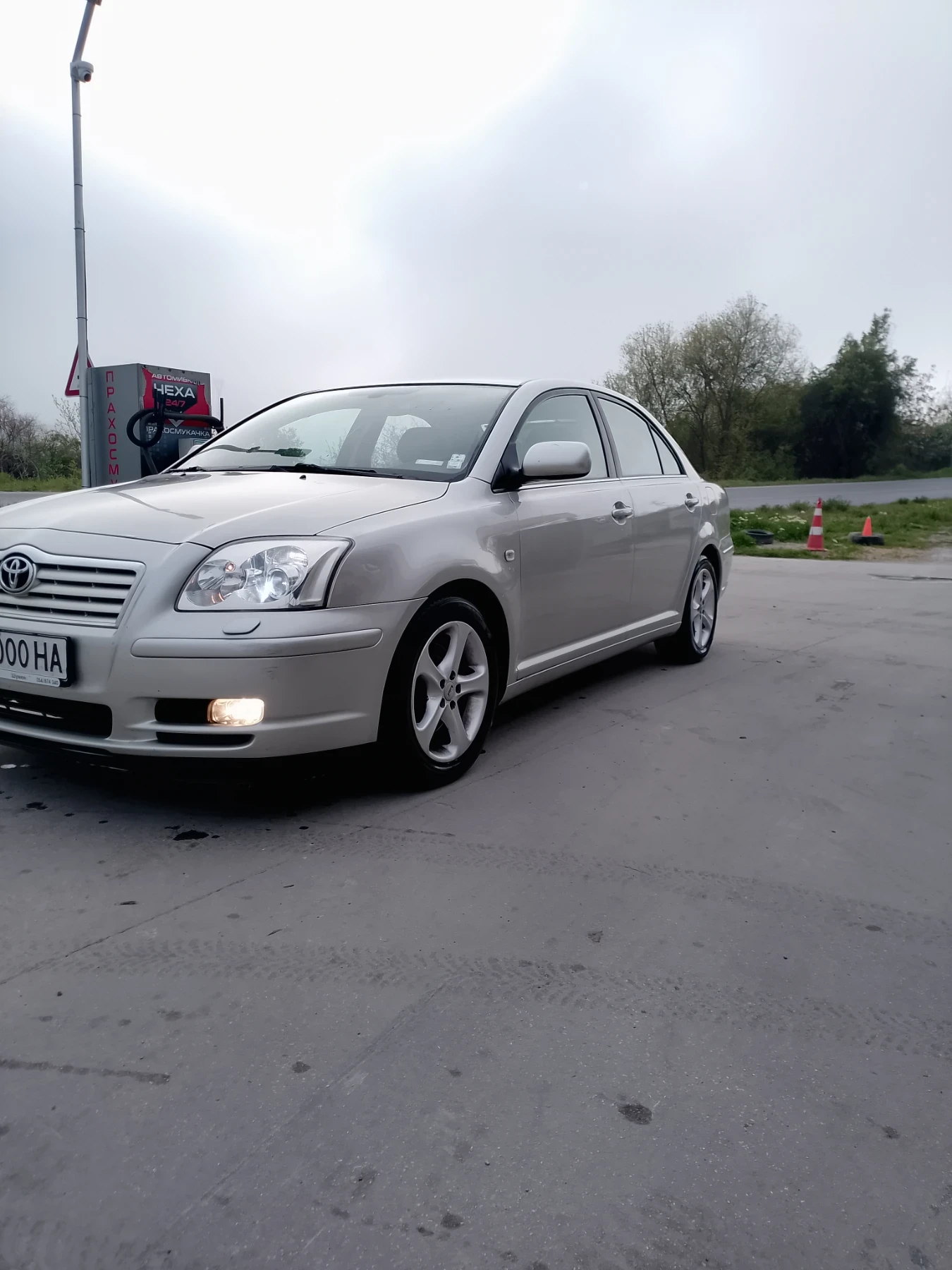 Toyota Avensis  - изображение 2