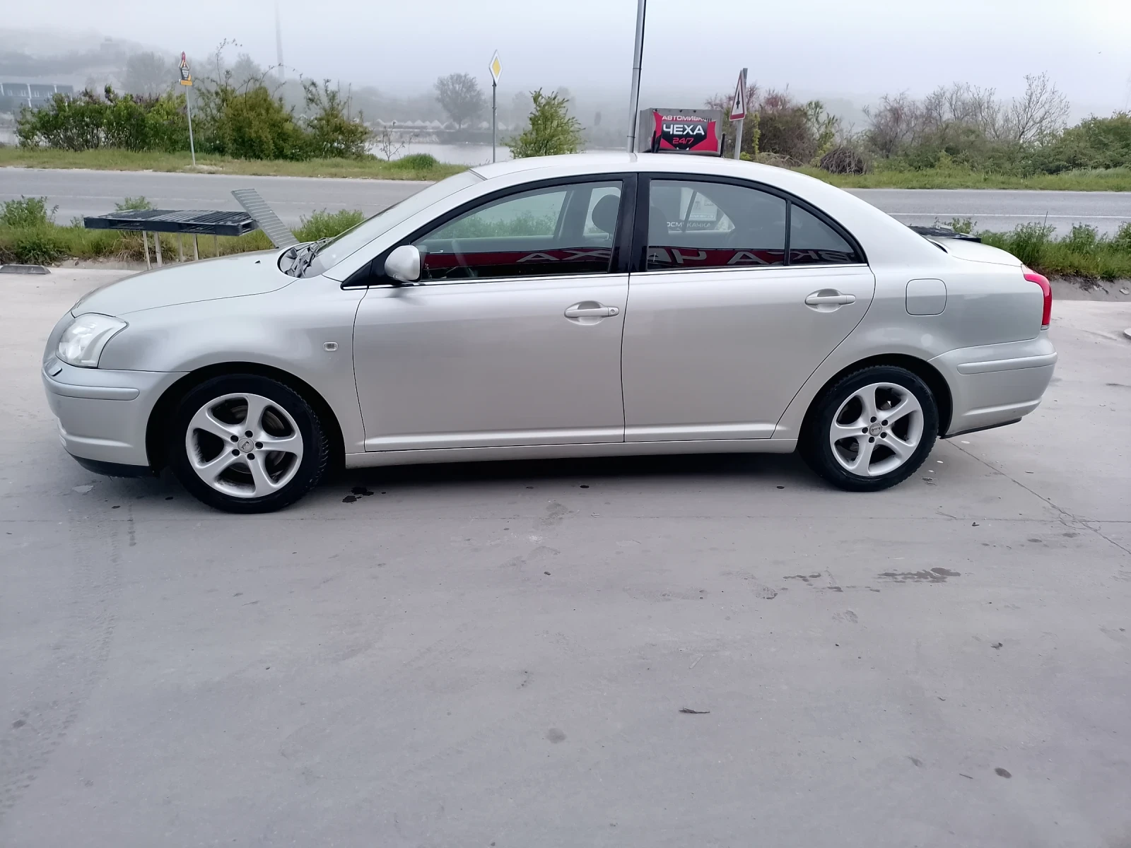 Toyota Avensis  - изображение 3