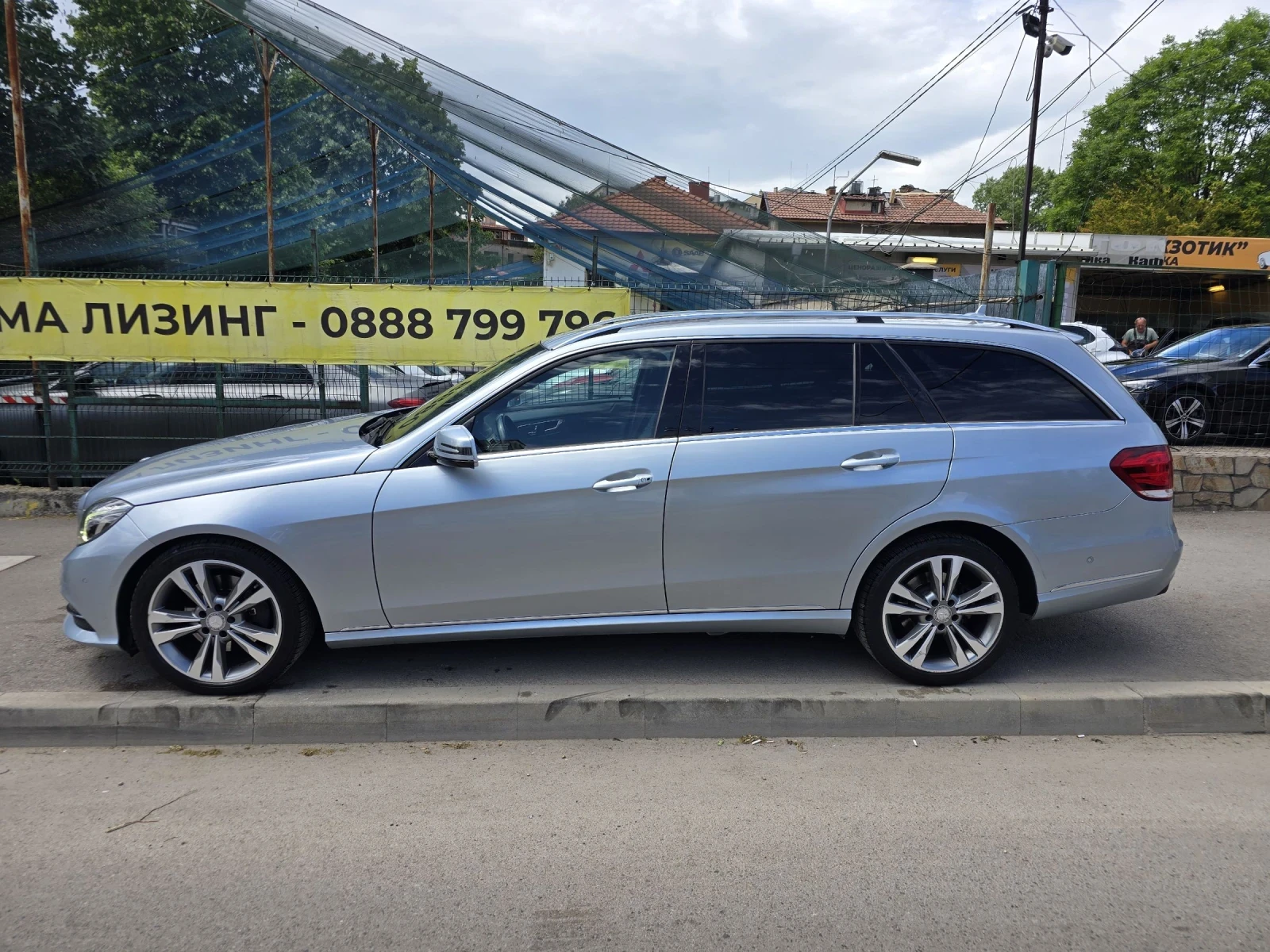 Mercedes-Benz E 300 AVANGARDE/HYBRID/SPORT - изображение 6