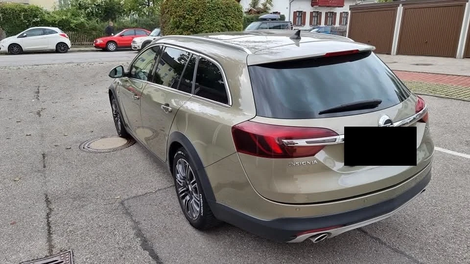 Opel Insignia Sports Tourer 2.0 CDTI Bi turbo 4x4 - изображение 4
