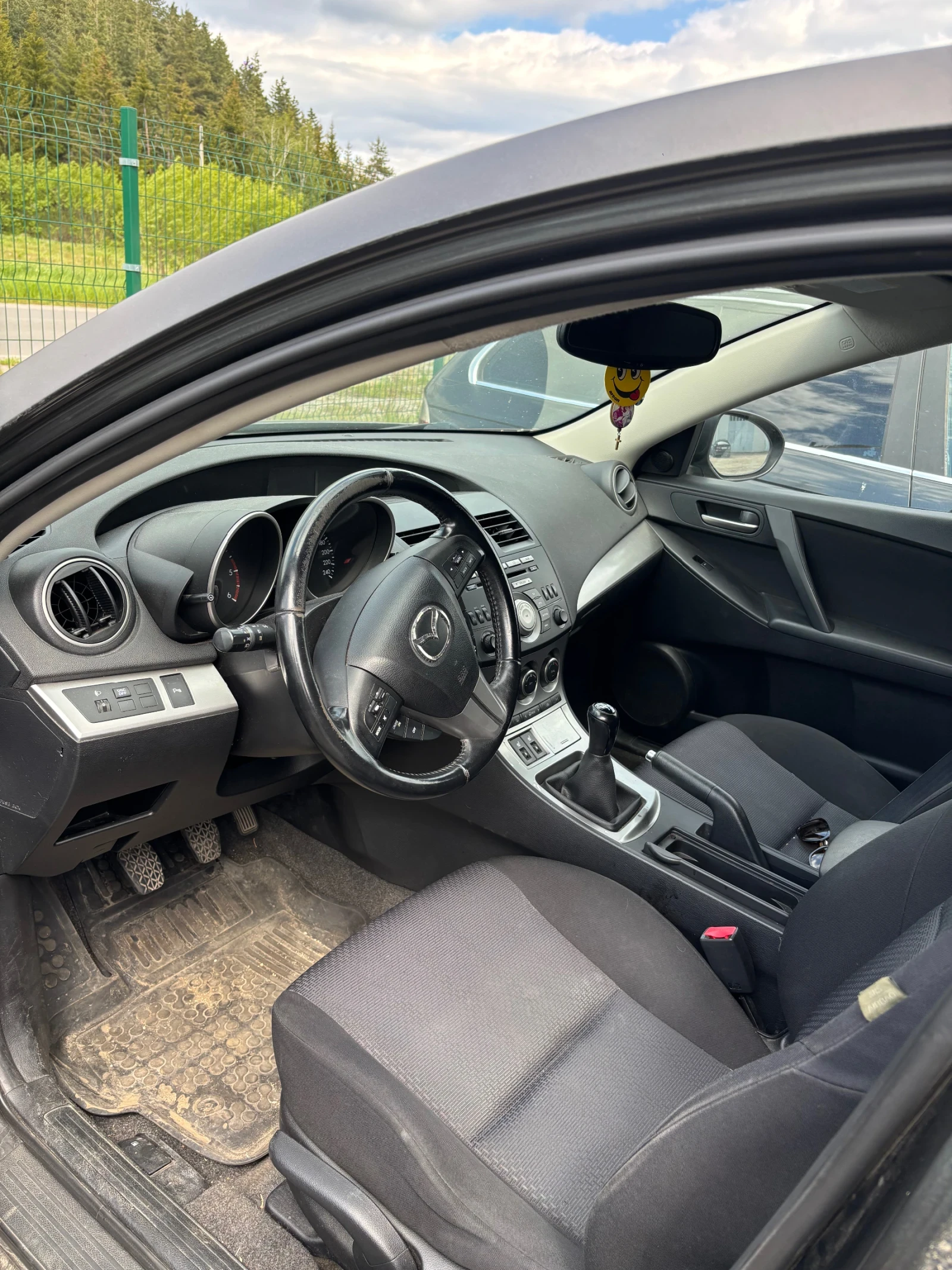 Mazda 3  - изображение 10