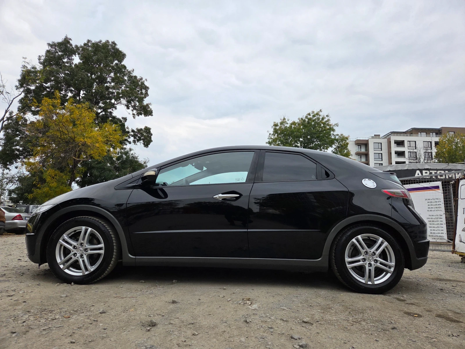 Honda Civic 1.8БЕНЗИН-АВТОМАТ - изображение 4
