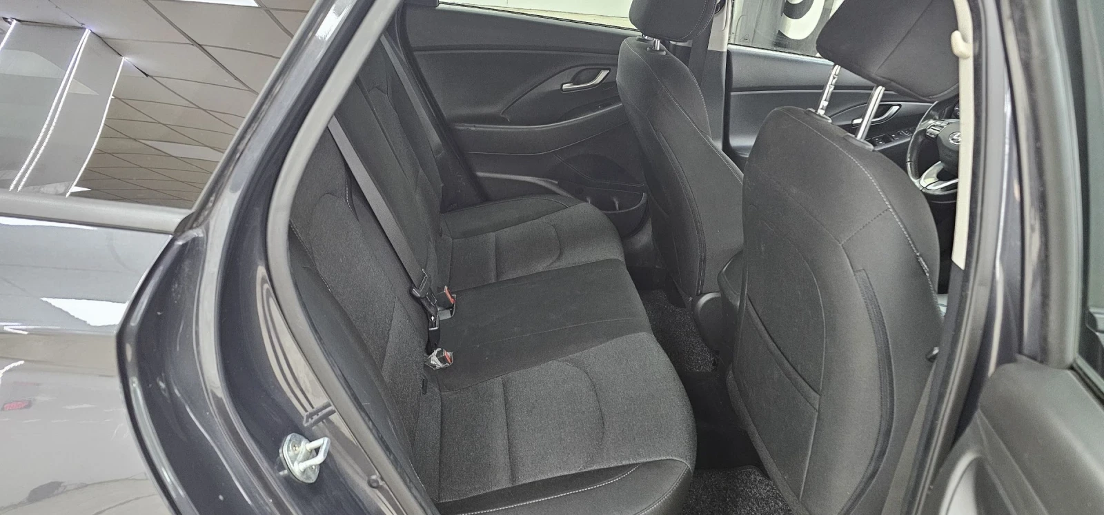 Hyundai I30 1.6 crdi avtomat Navi Kamera Germany  - изображение 10