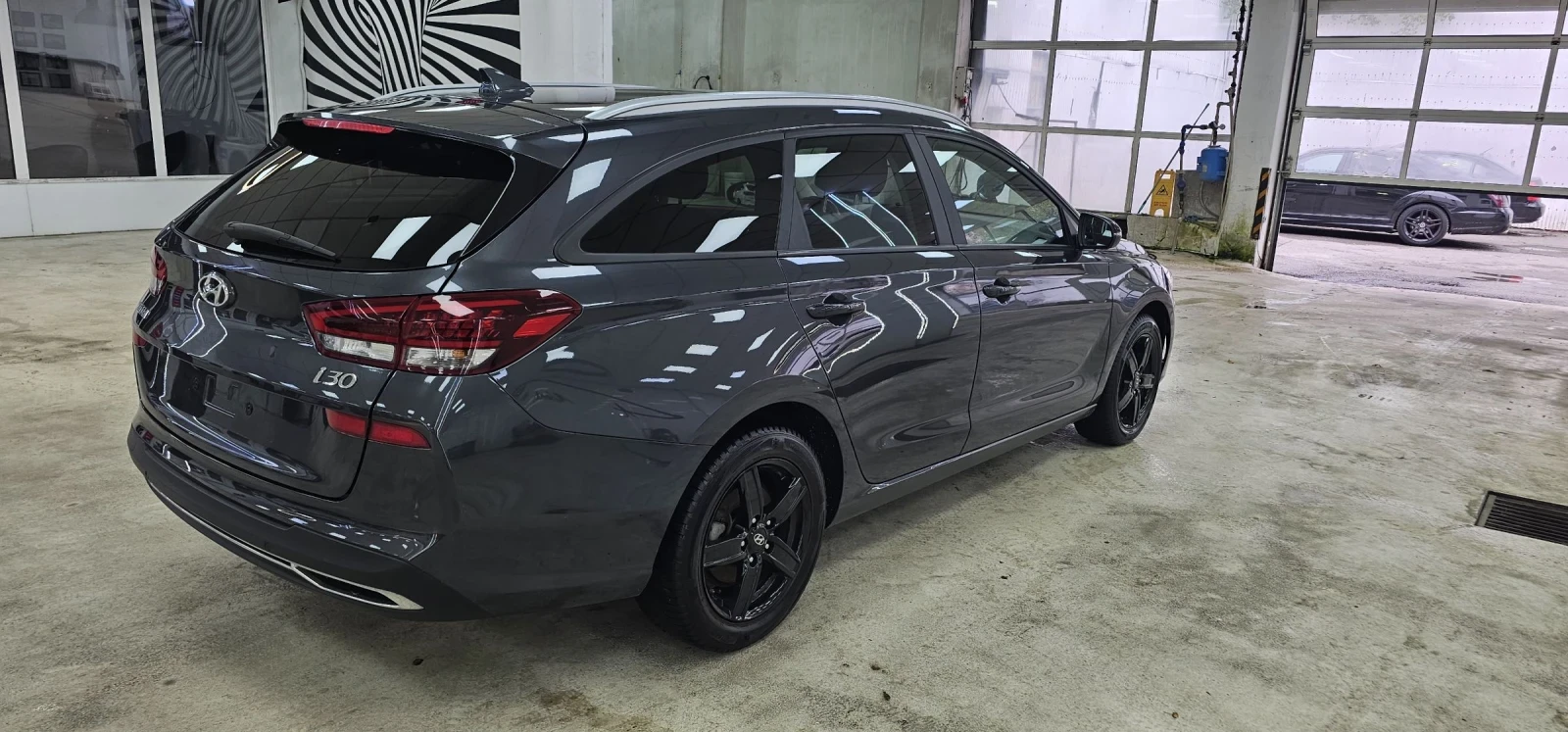 Hyundai I30 1.6 crdi avtomat Navi Kamera Germany  - изображение 4