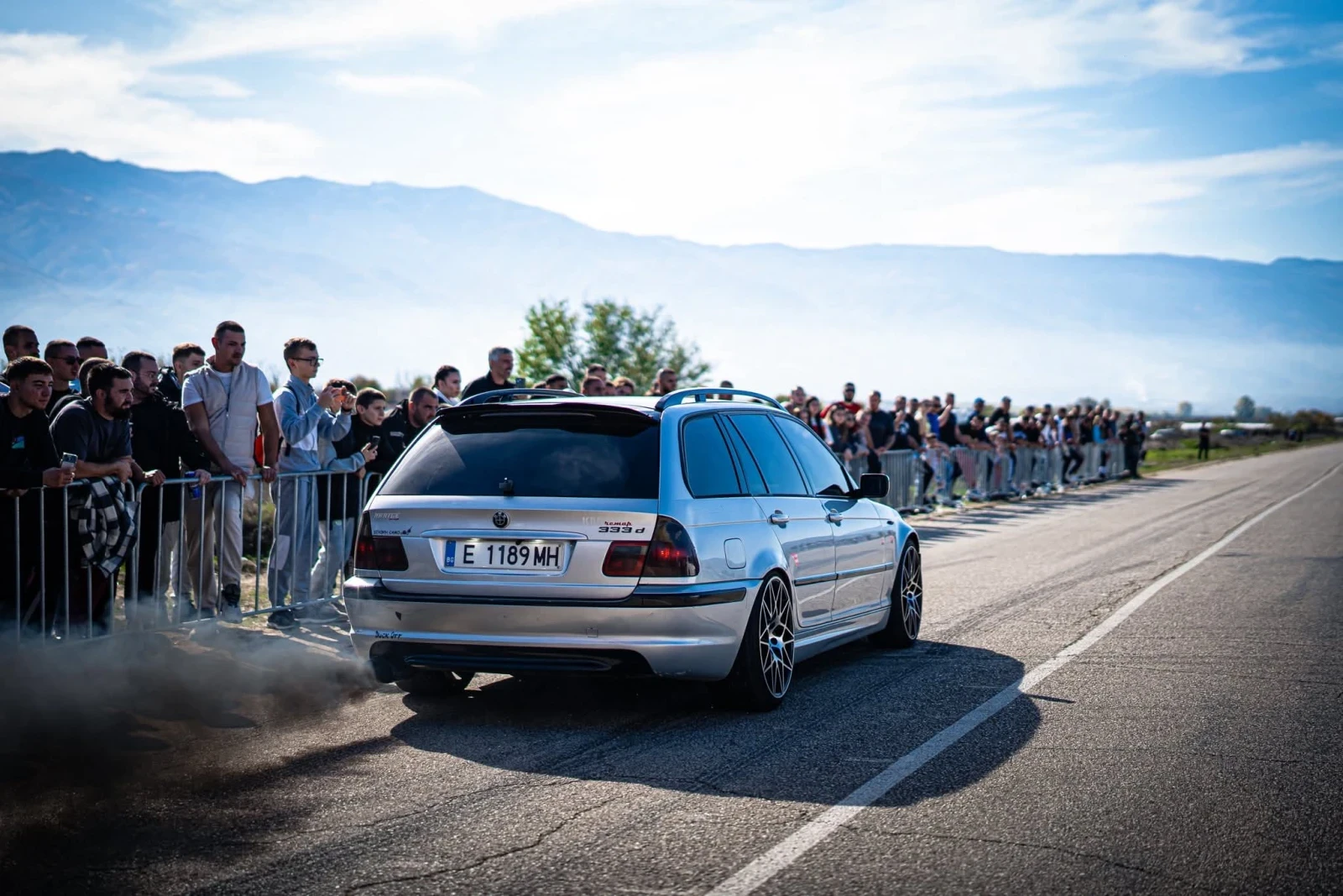 BMW 330  - изображение 2