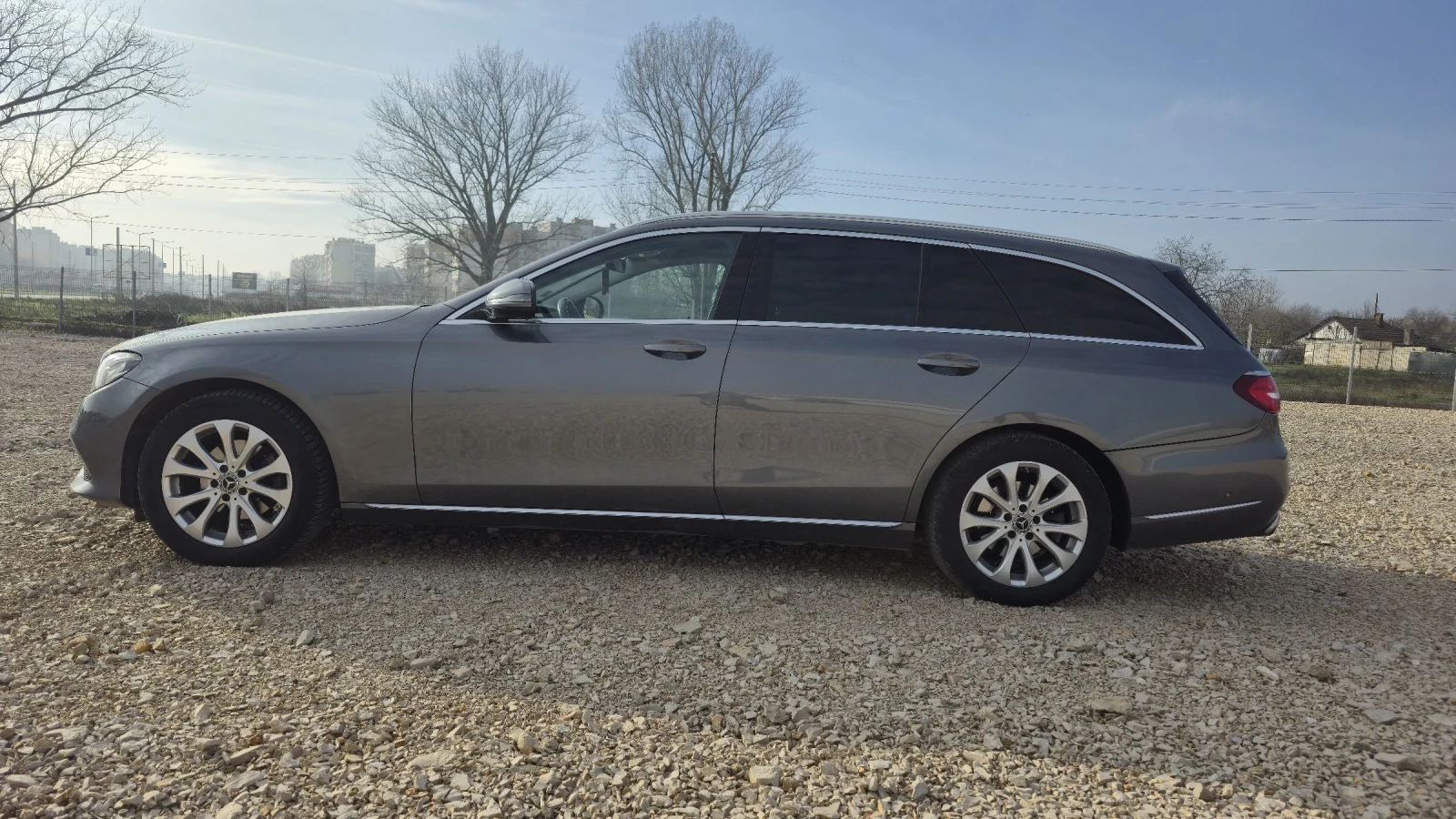 Mercedes-Benz E 220 220 D - изображение 3