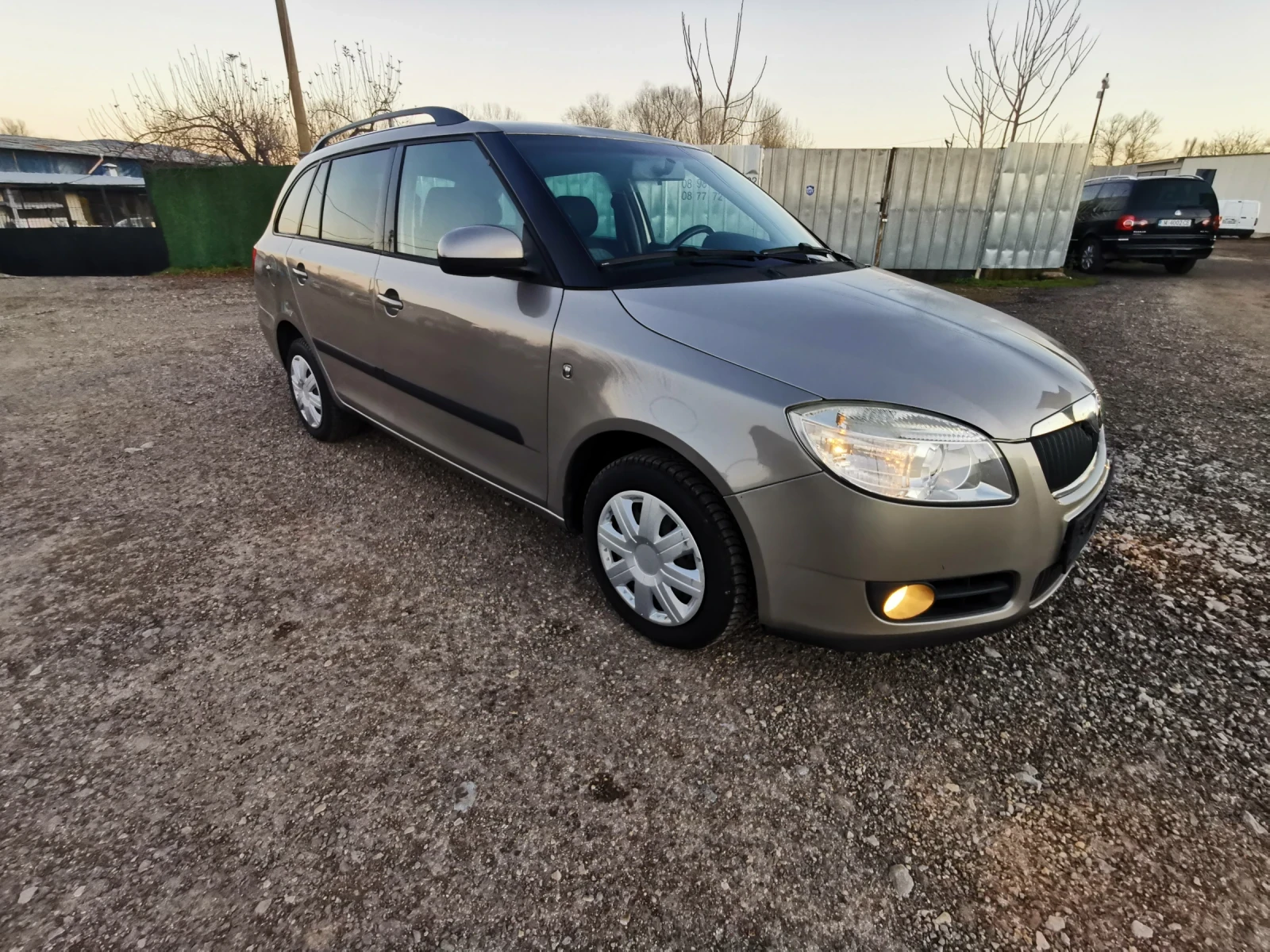 Skoda Fabia 1.4-86кс Климатик - изображение 3