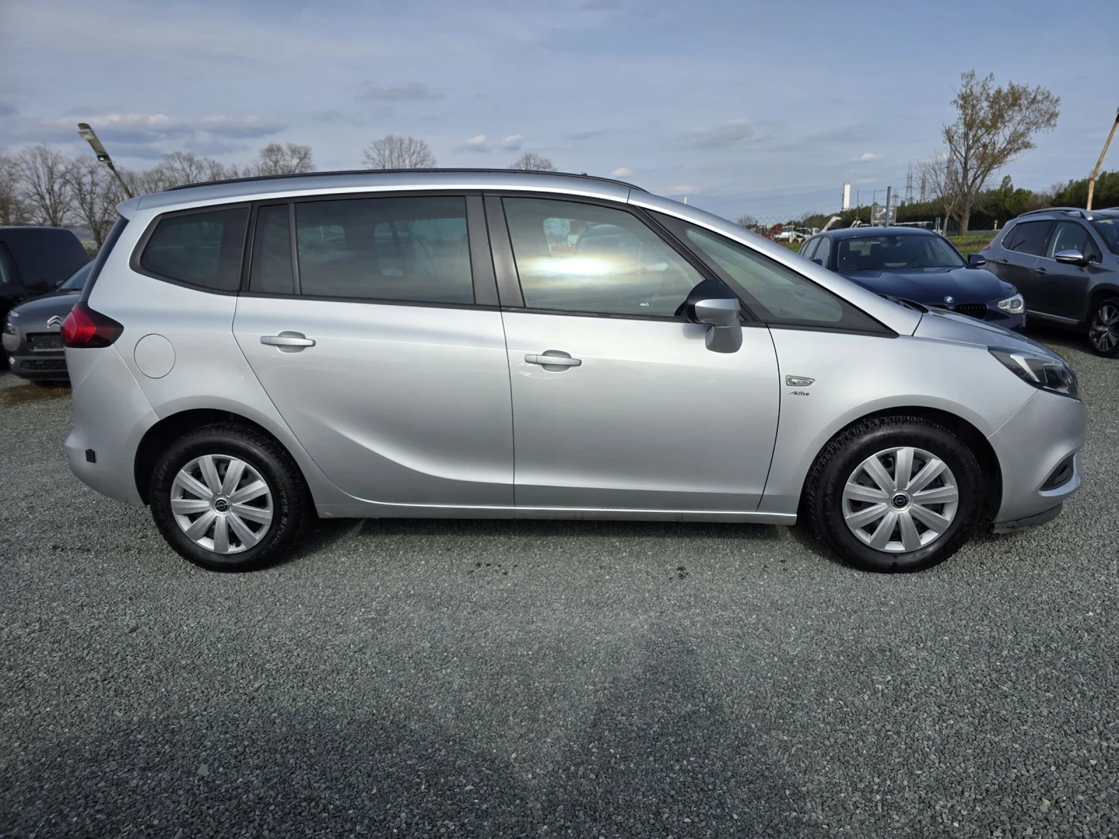 Opel Zafira Газ 7 места сервизна история , снимка 4 - Автомобили и джипове - 53801536