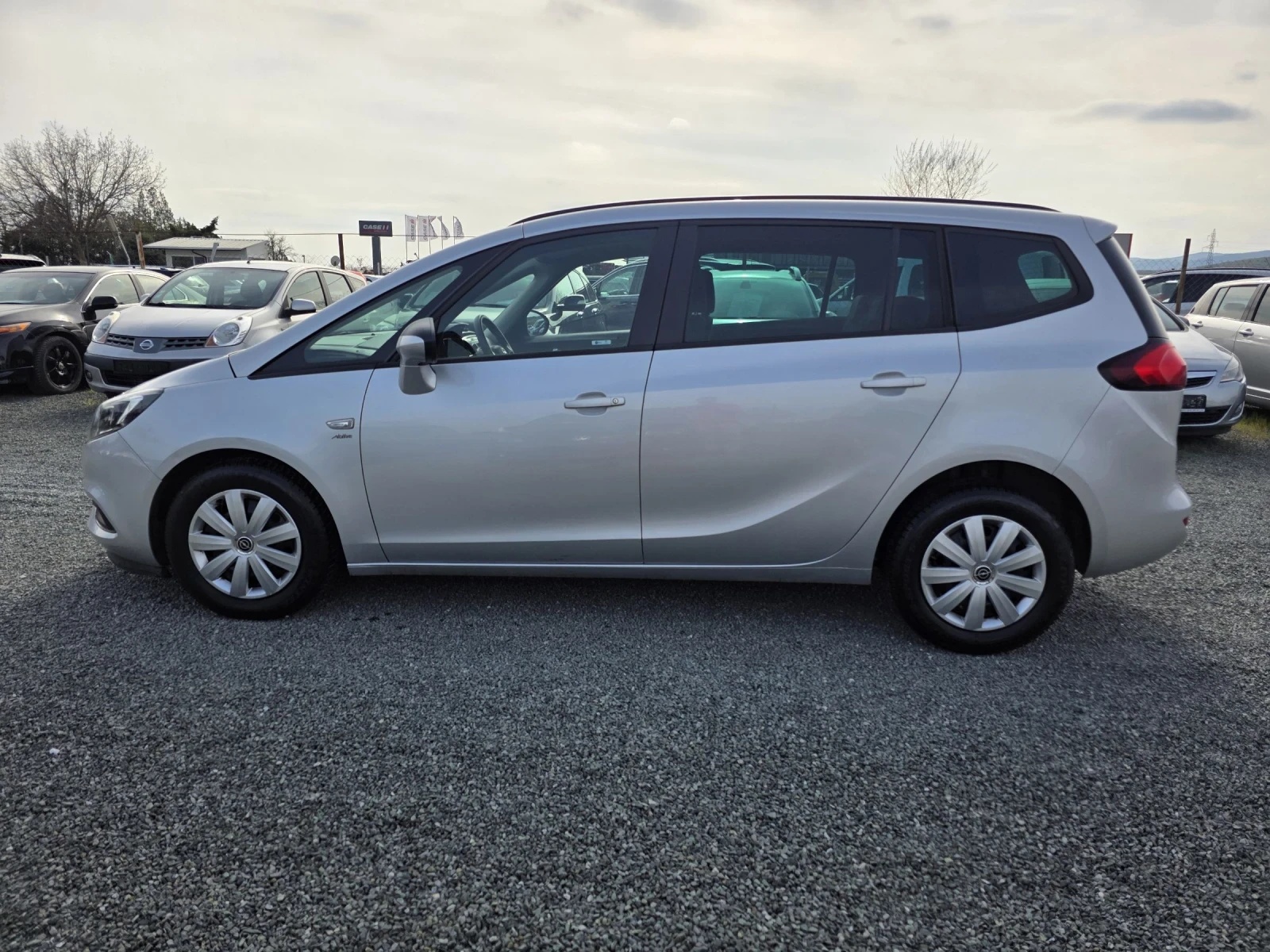 Opel Zafira Газ 7 места сервизна история , снимка 8 - Автомобили и джипове - 53801536
