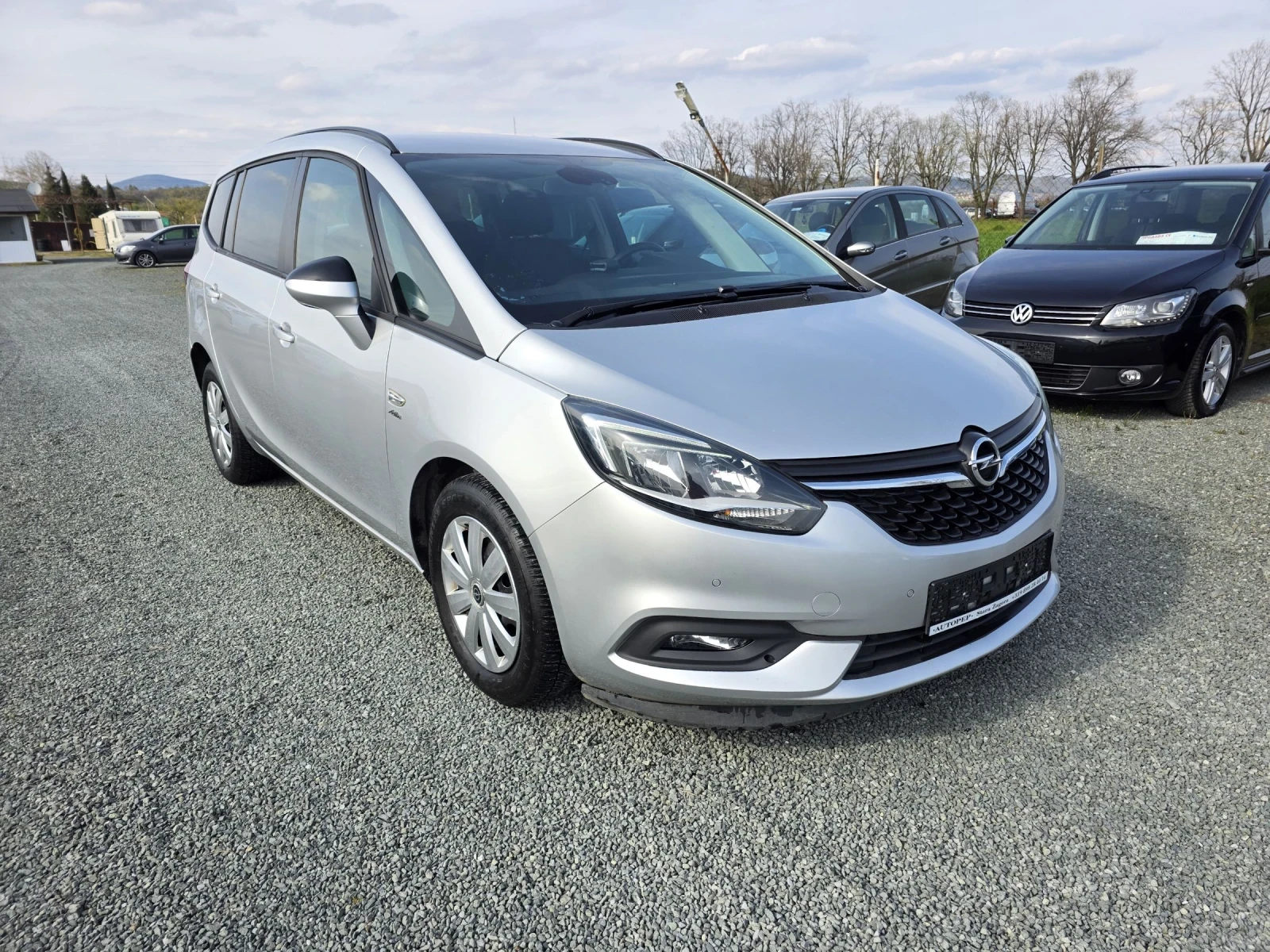 Opel Zafira Газ 7 места сервизна история , снимка 3 - Автомобили и джипове - 53801536