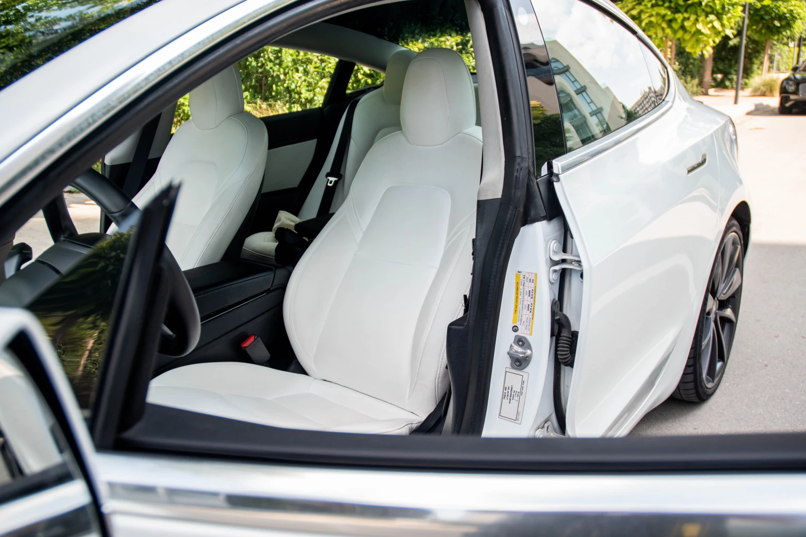 Tesla Model 3 Performance | Mobile.bg � ����������� 13