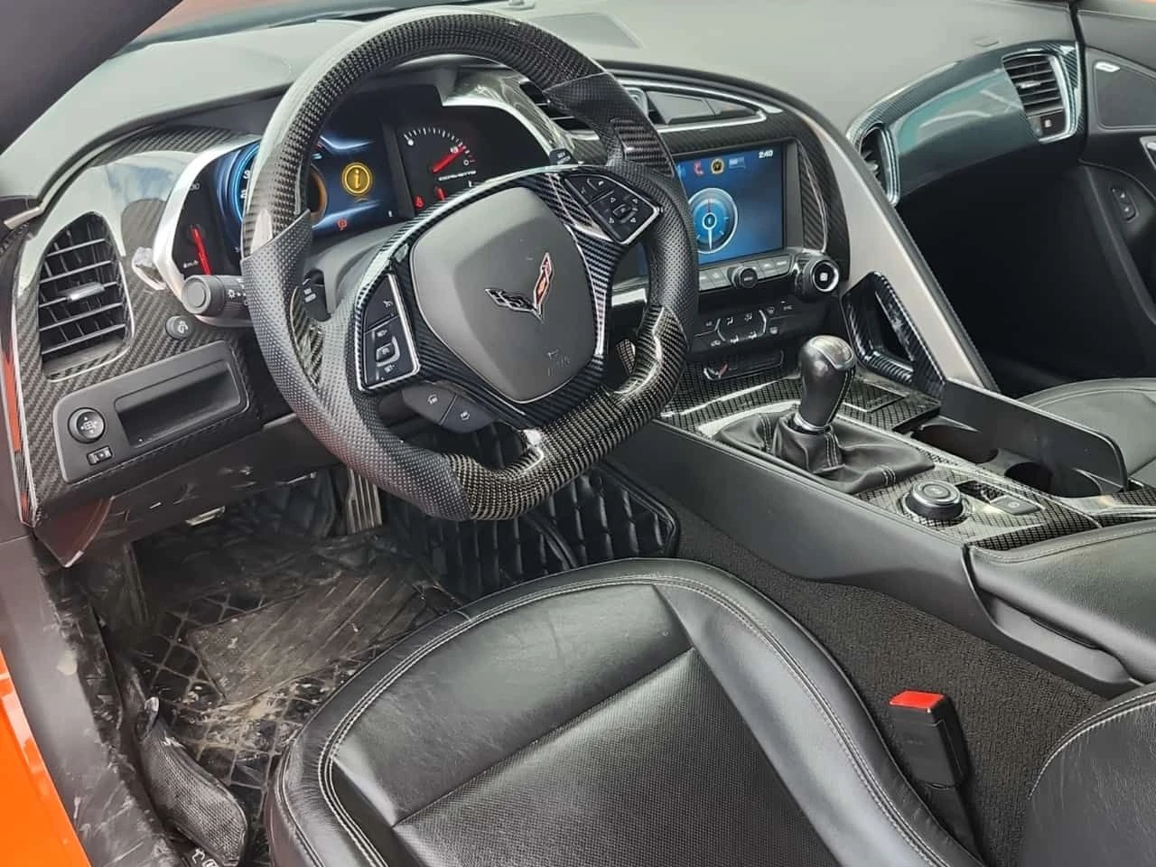 Chevrolet Corvette 1LT  CARFAX, снимка 10 - Автомобили и джипове - 53789028