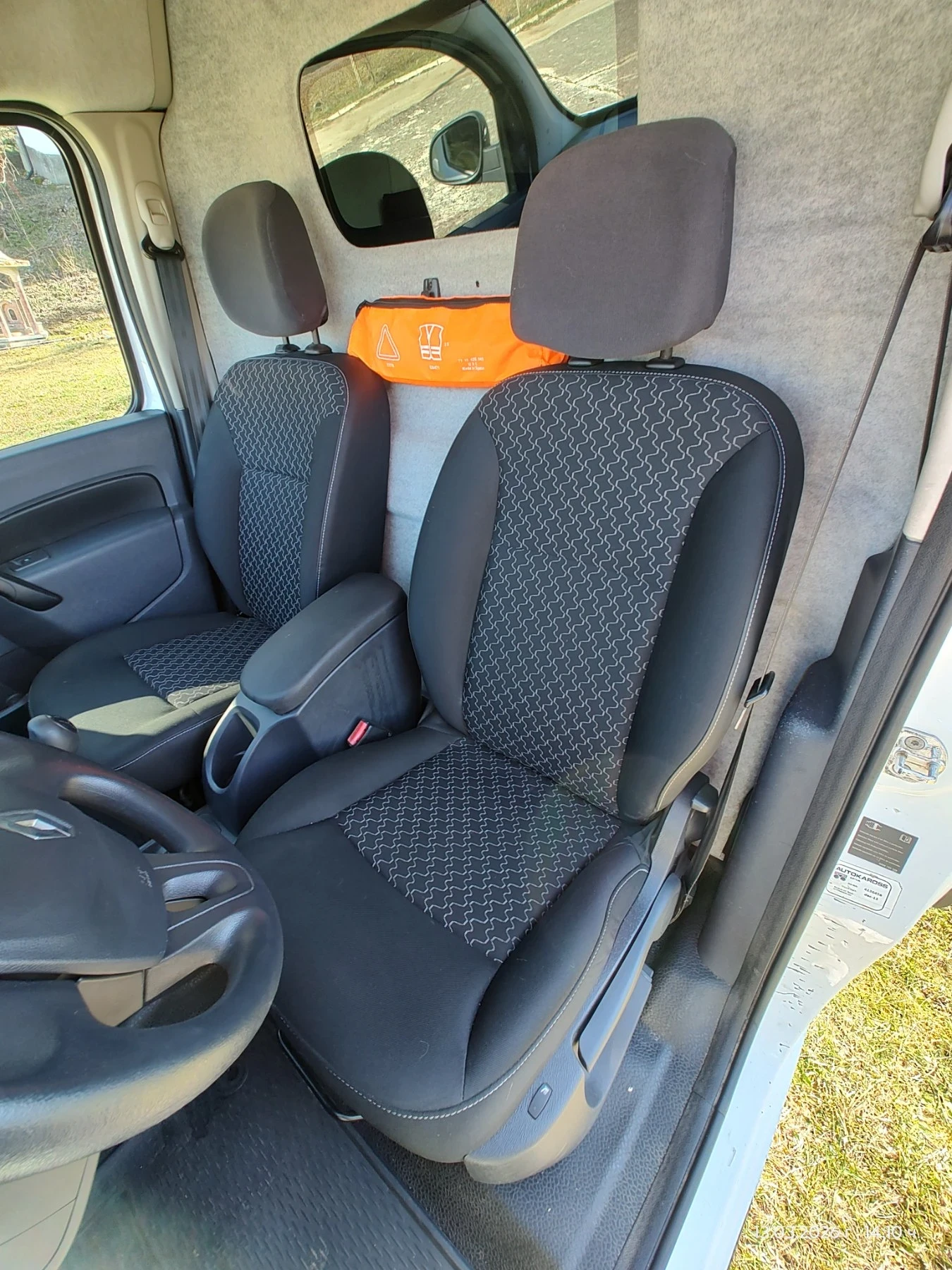Renault Kangoo 1.5DCI, снимка 7 - Автомобили и джипове - 53894400
