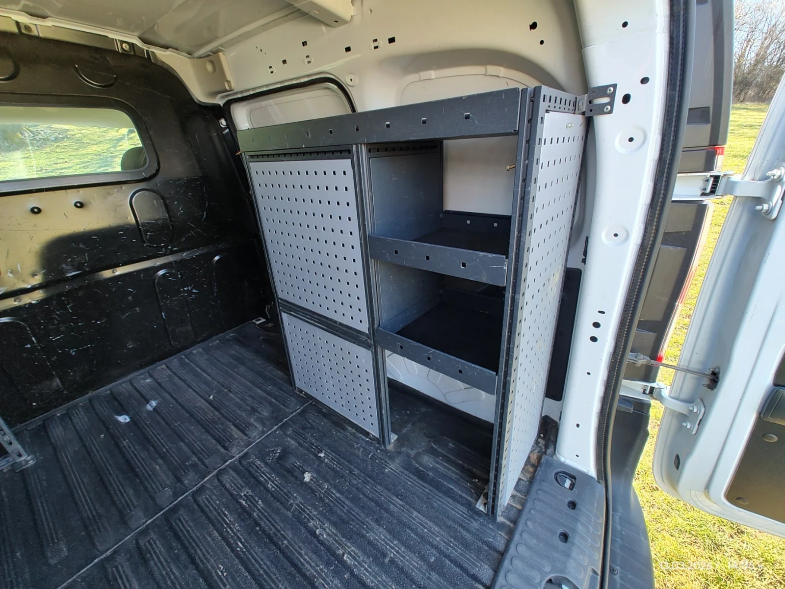 Renault Kangoo 1.5DCI, снимка 9 - Автомобили и джипове - 53894400