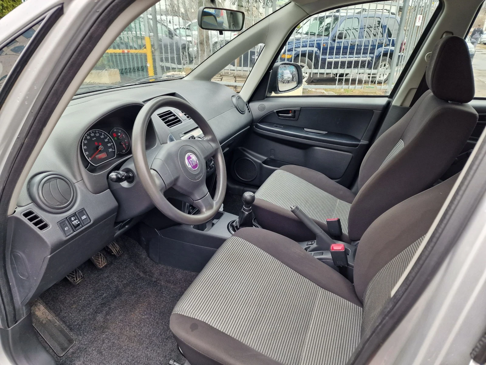 Fiat Sedici 2.0M-jet 4x4, снимка 7 - Автомобили и джипове - 54132985
