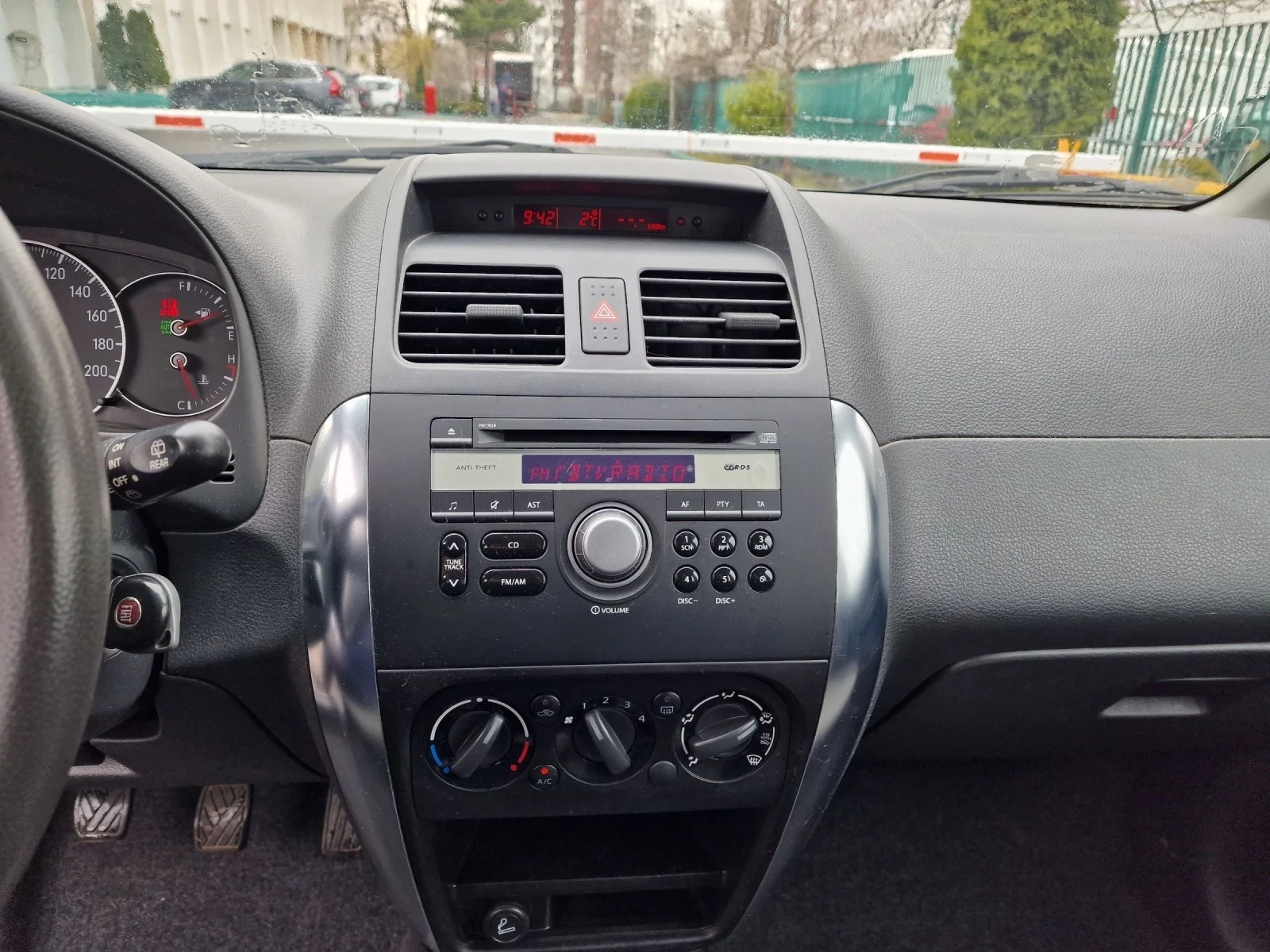 Fiat Sedici 2.0M-jet 4x4, снимка 13 - Автомобили и джипове - 54132985