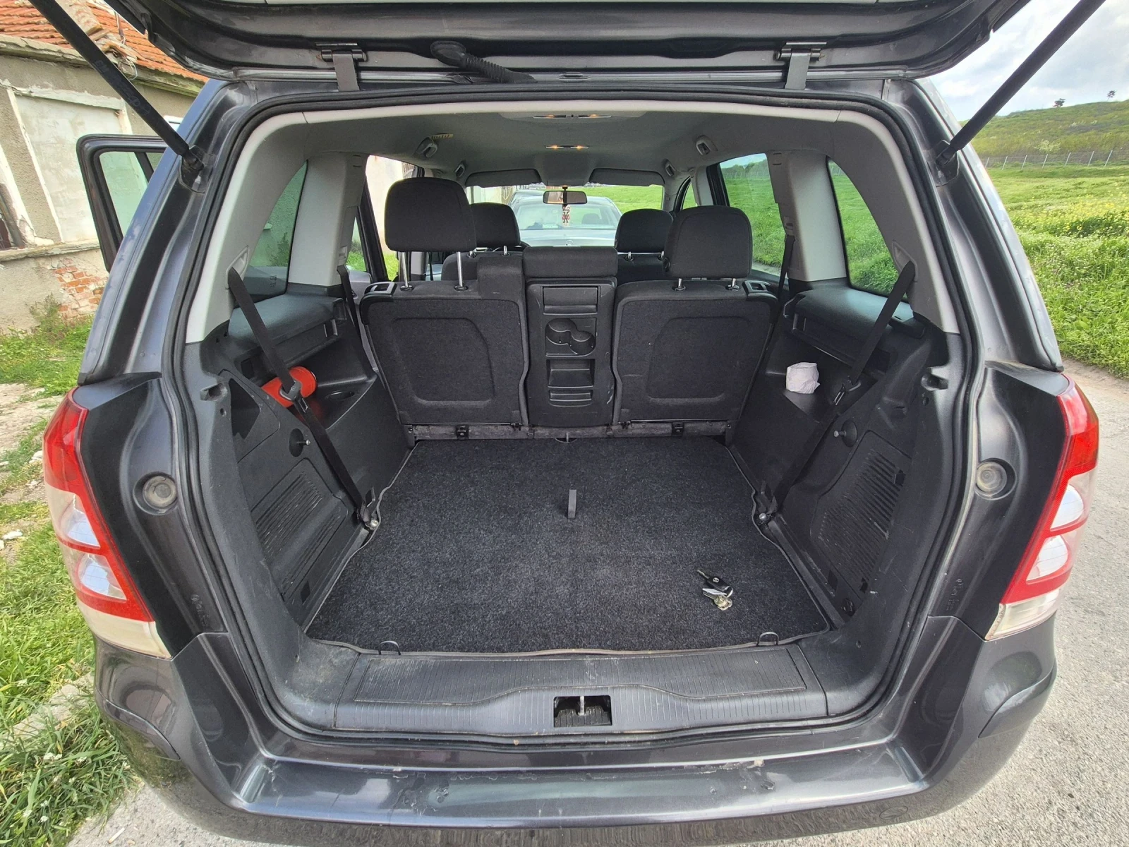 Opel Zafira, снимка 10 - Автомобили и джипове - 54248419