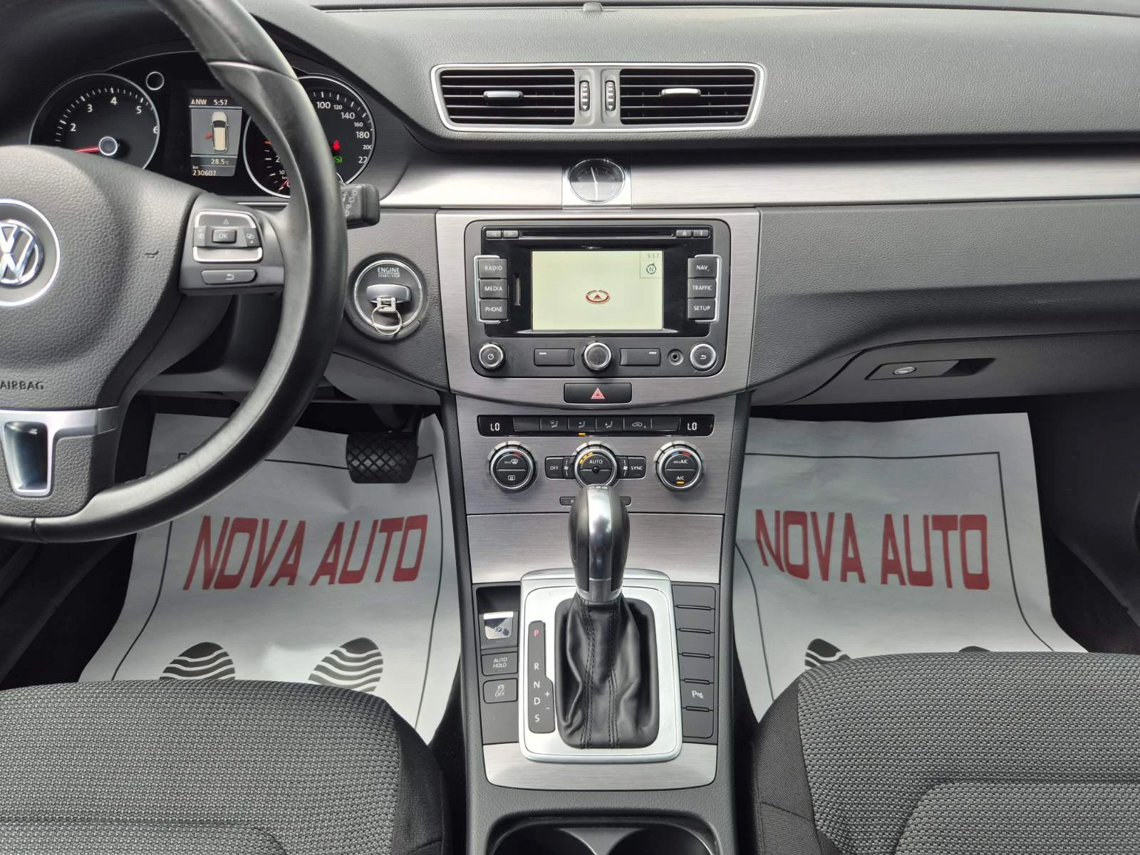 VW Passat 1.4TSI-150кс-ECOFUEL-DSG, снимка 10 - Автомобили и джипове - 54703438