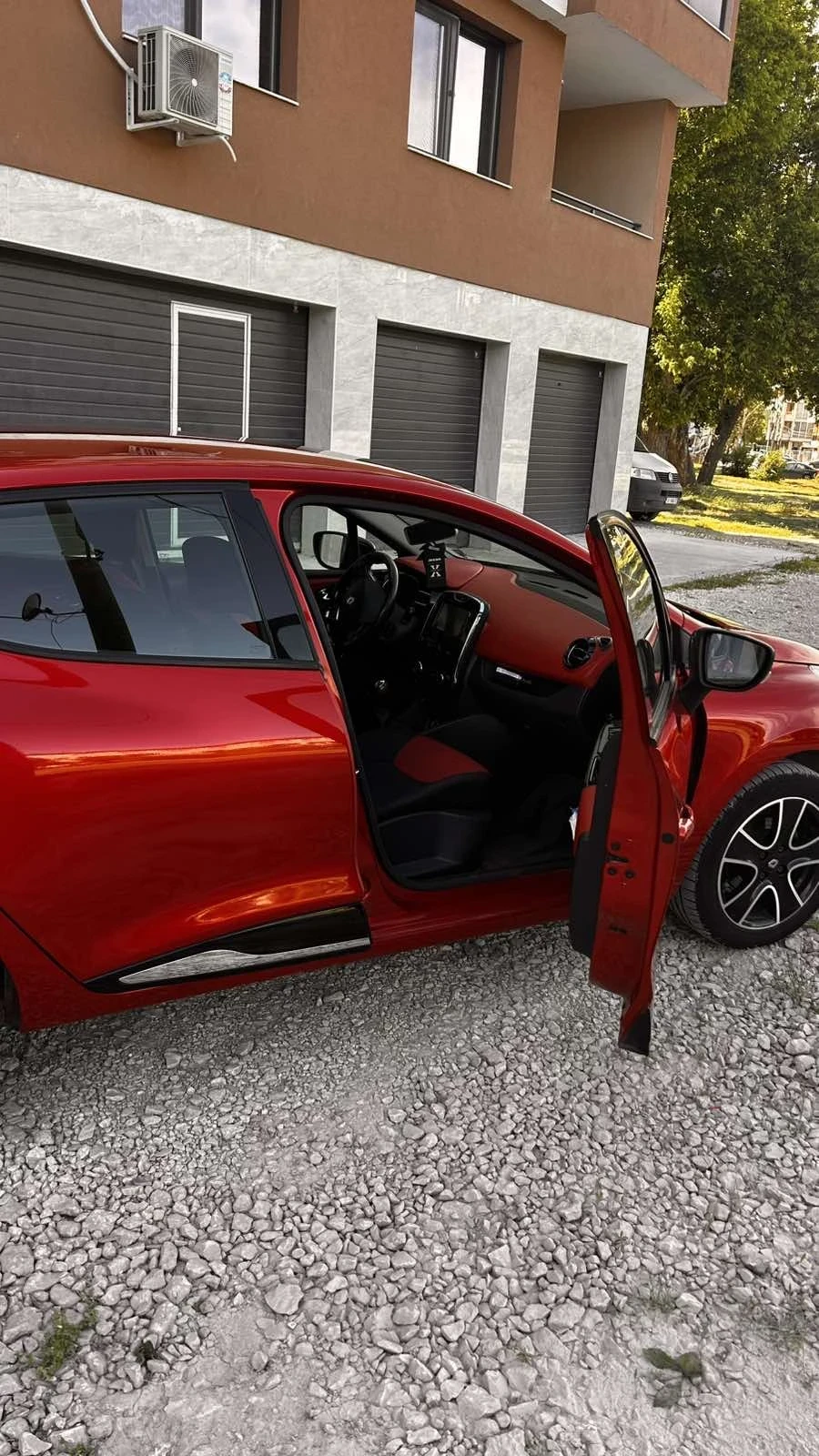 Renault Clio 1.5- 90 кс , снимка 3 - Автомобили и джипове - 55249123
