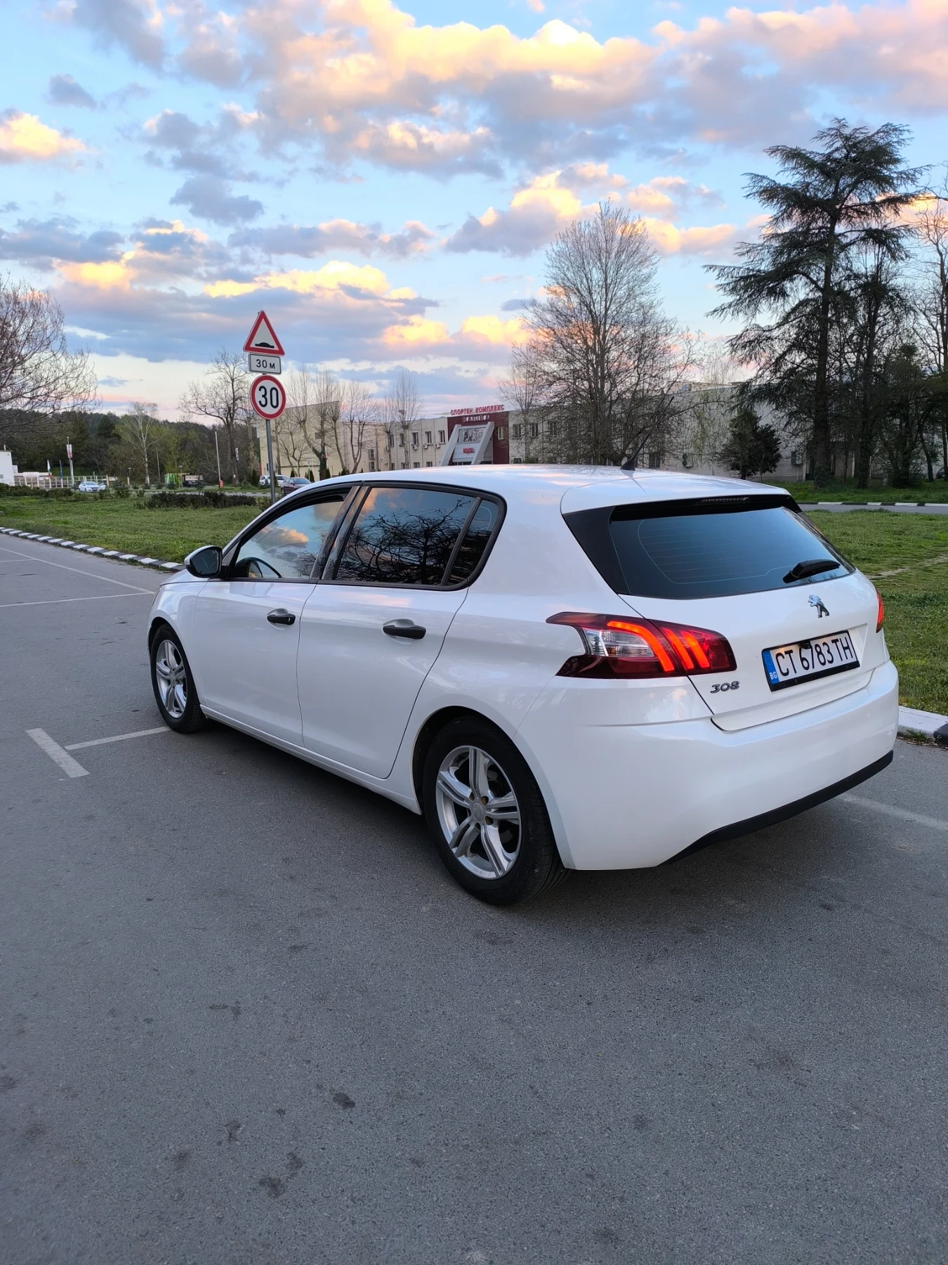 Peugeot 308 1.6HDI/92кс., снимка 3 - Автомобили и джипове - 54759163