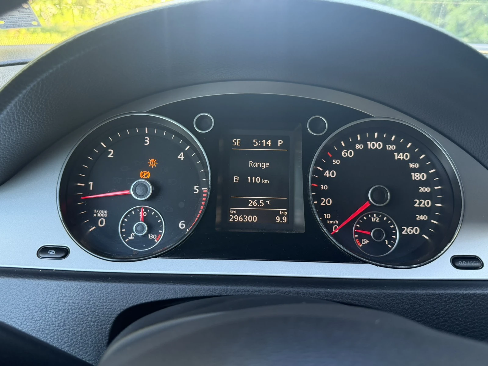 VW Passat 2.0 TDI, снимка 14 - Автомобили и джипове - 55063596
