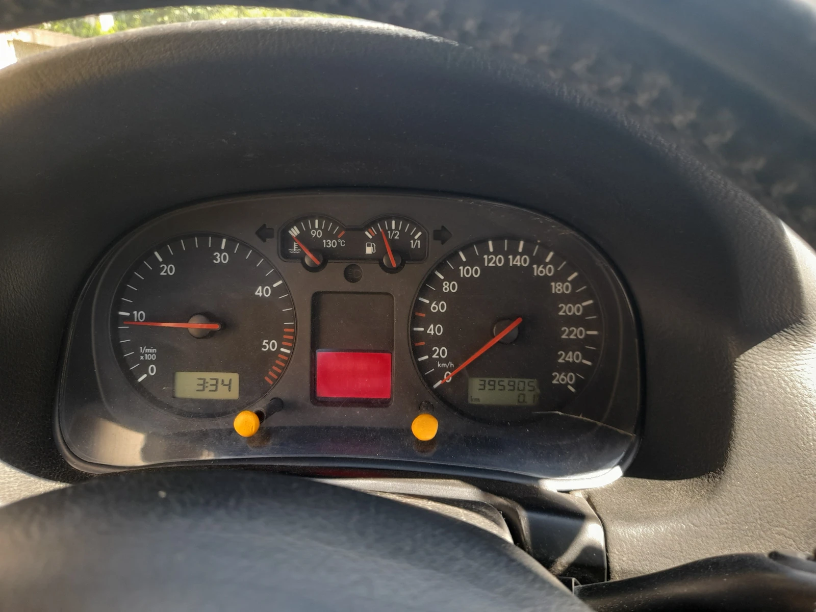VW Golf НОВ ВНОС 1.9 TDI КОМБИ 116к.с. 6 СКОРОСТИ, снимка 13 - Автомобили и джипове - 55141886