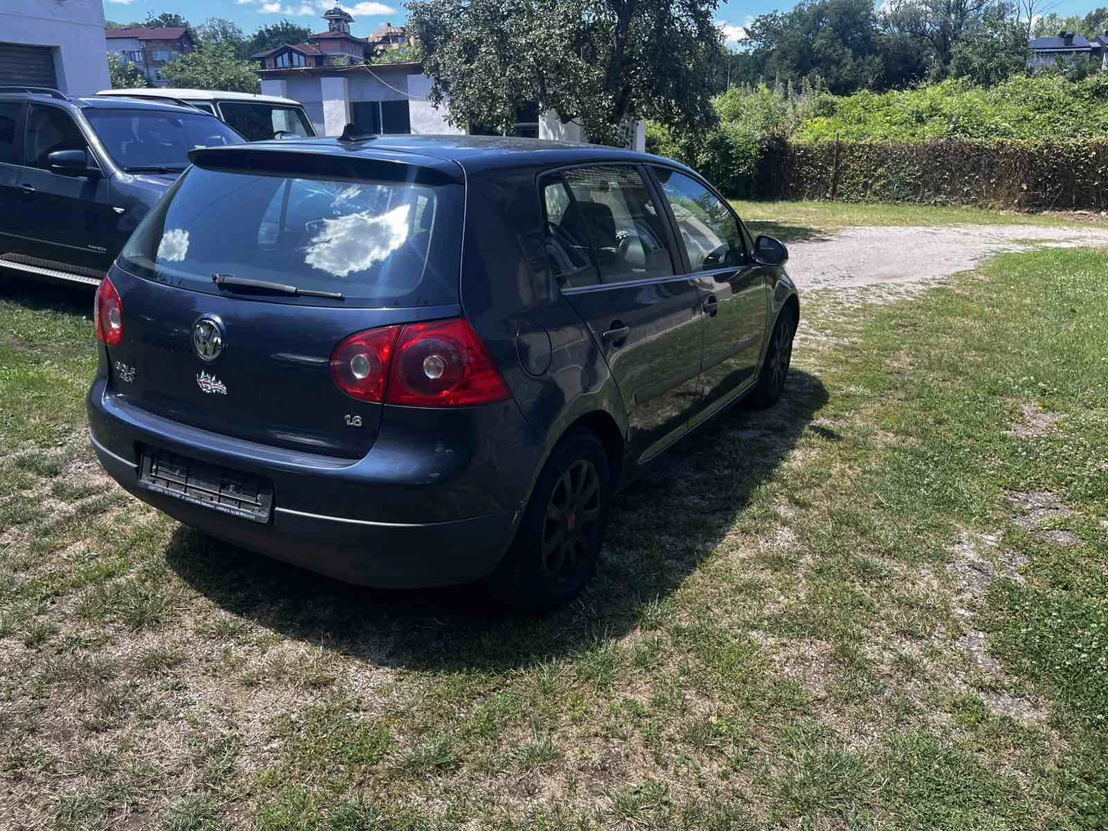 VW Golf GOLF 5* 1700 ЕВРО 1.6i 106к.с. НОВ ВНОС, снимка 7 - Автомобили и джипове - 55141886