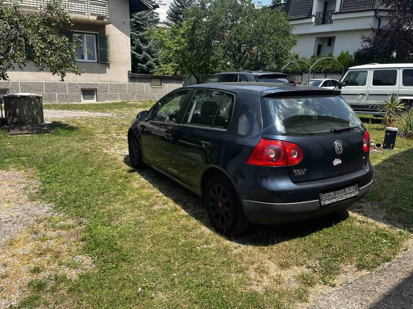 VW Golf GOLF 5* 1700 ЕВРО 1.6i 106к.с. НОВ ВНОС, снимка 8 - Автомобили и джипове - 55141886