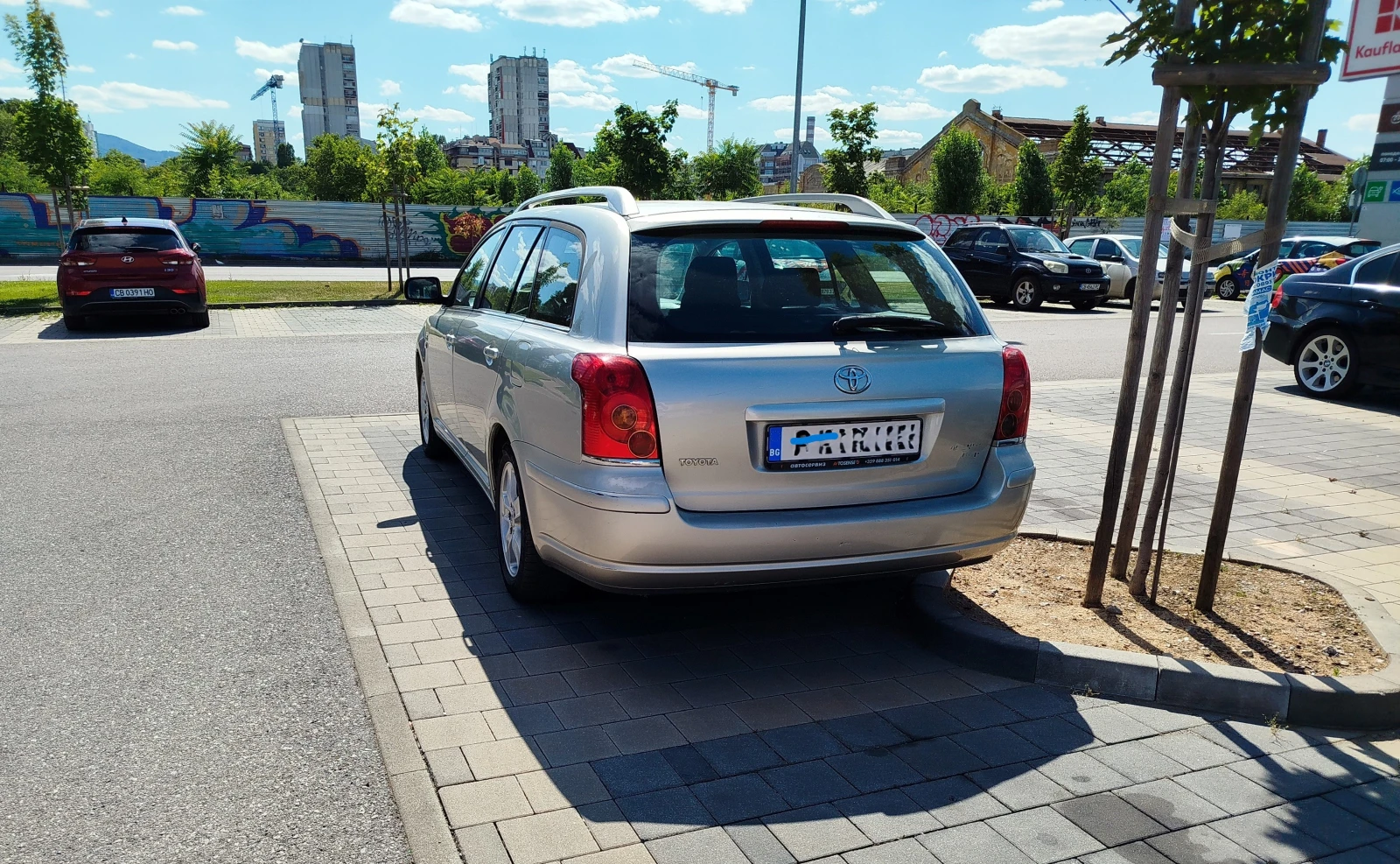 Toyota Avensis D-CAT, снимка 4 - Автомобили и джипове - 55237431
