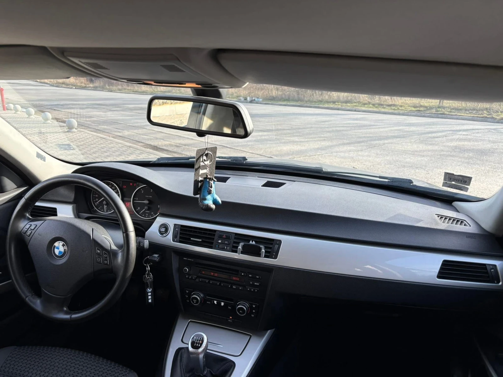 BMW 318 318d, снимка 12 - Автомобили и джипове - 55238845