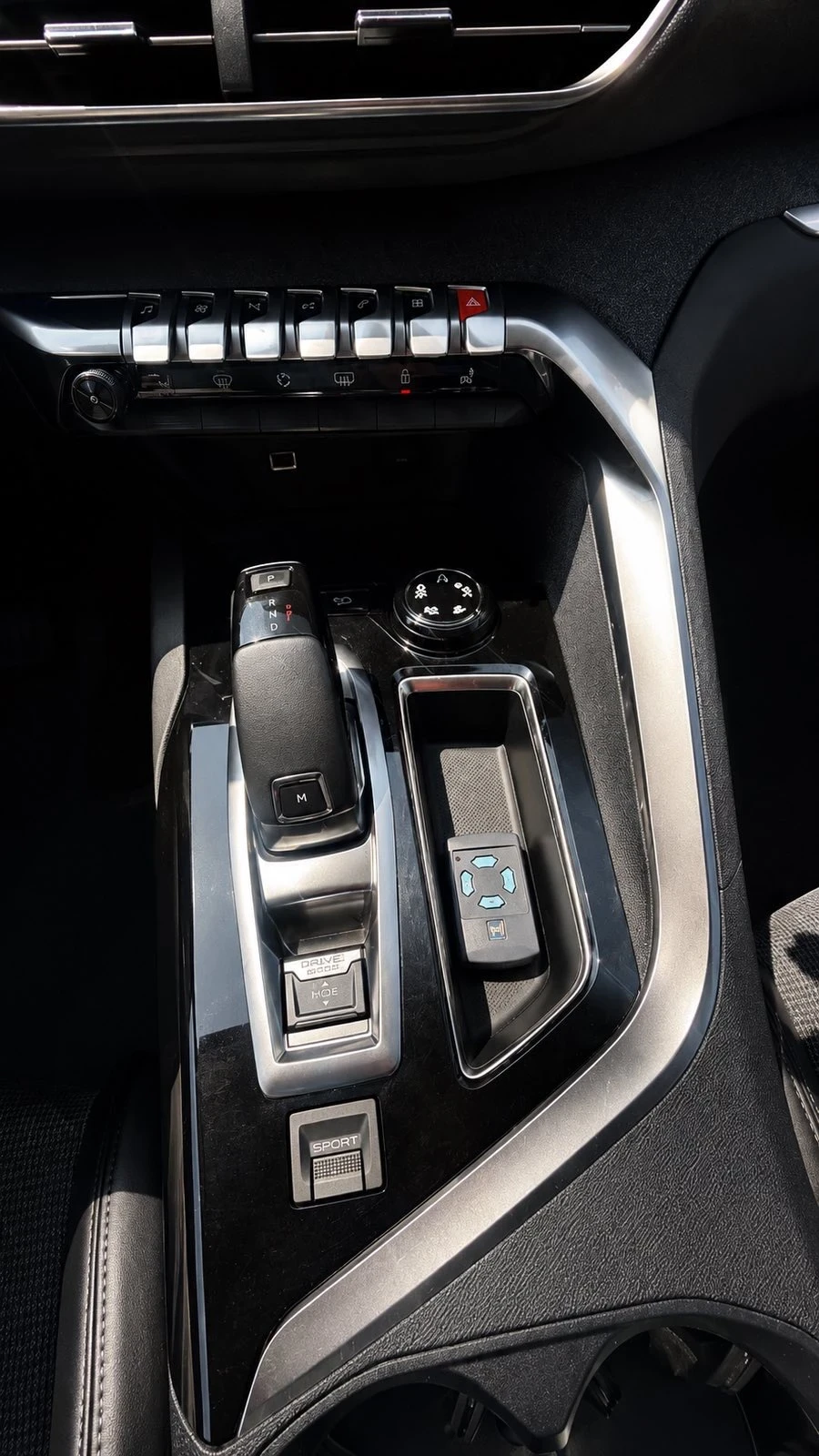Peugeot 3008 Allure, снимка 6 - Автомобили и джипове - 55477786