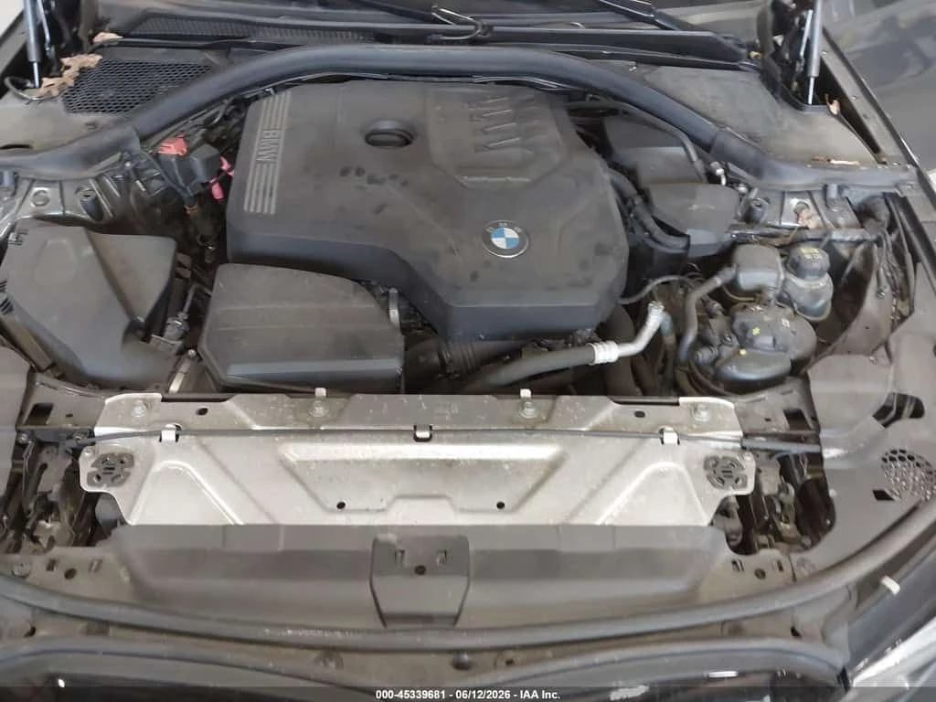 BMW 330 xDrive M SPORT | CARFAX | АВТОКРЕДИТ, снимка 15 - Автомобили и джипове - 55544109