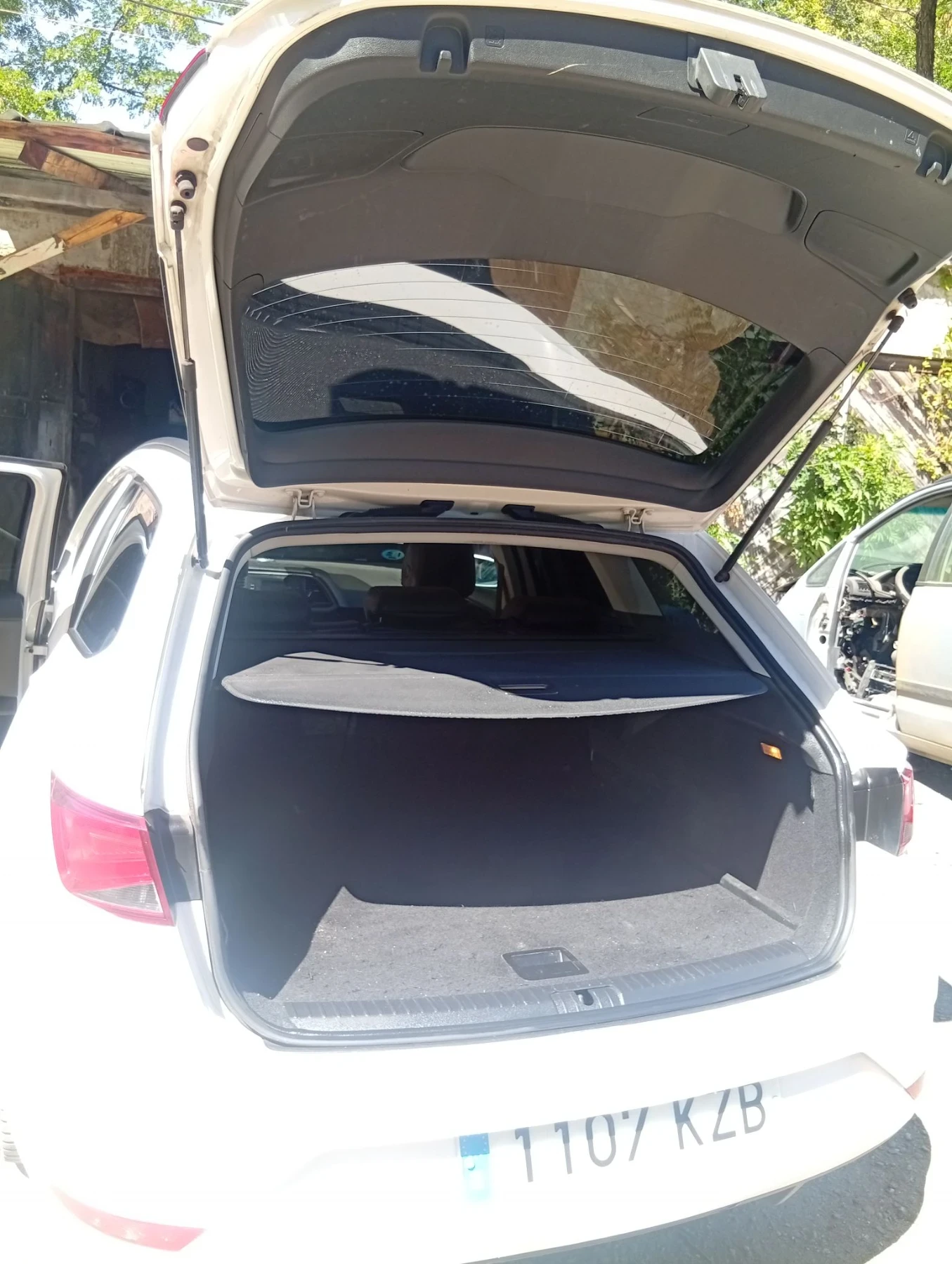 Seat Leon, снимка 4 - Автомобили и джипове - 55971679