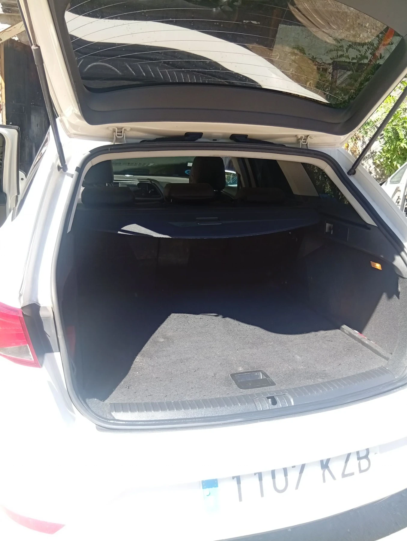 Seat Leon, снимка 5 - Автомобили и джипове - 55971679
