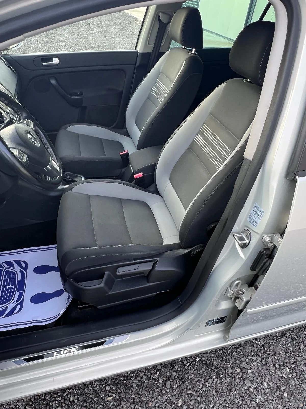 VW Golf Plus 1.2TSI* DSG* , снимка 7 - Автомобили и джипове - 56088165