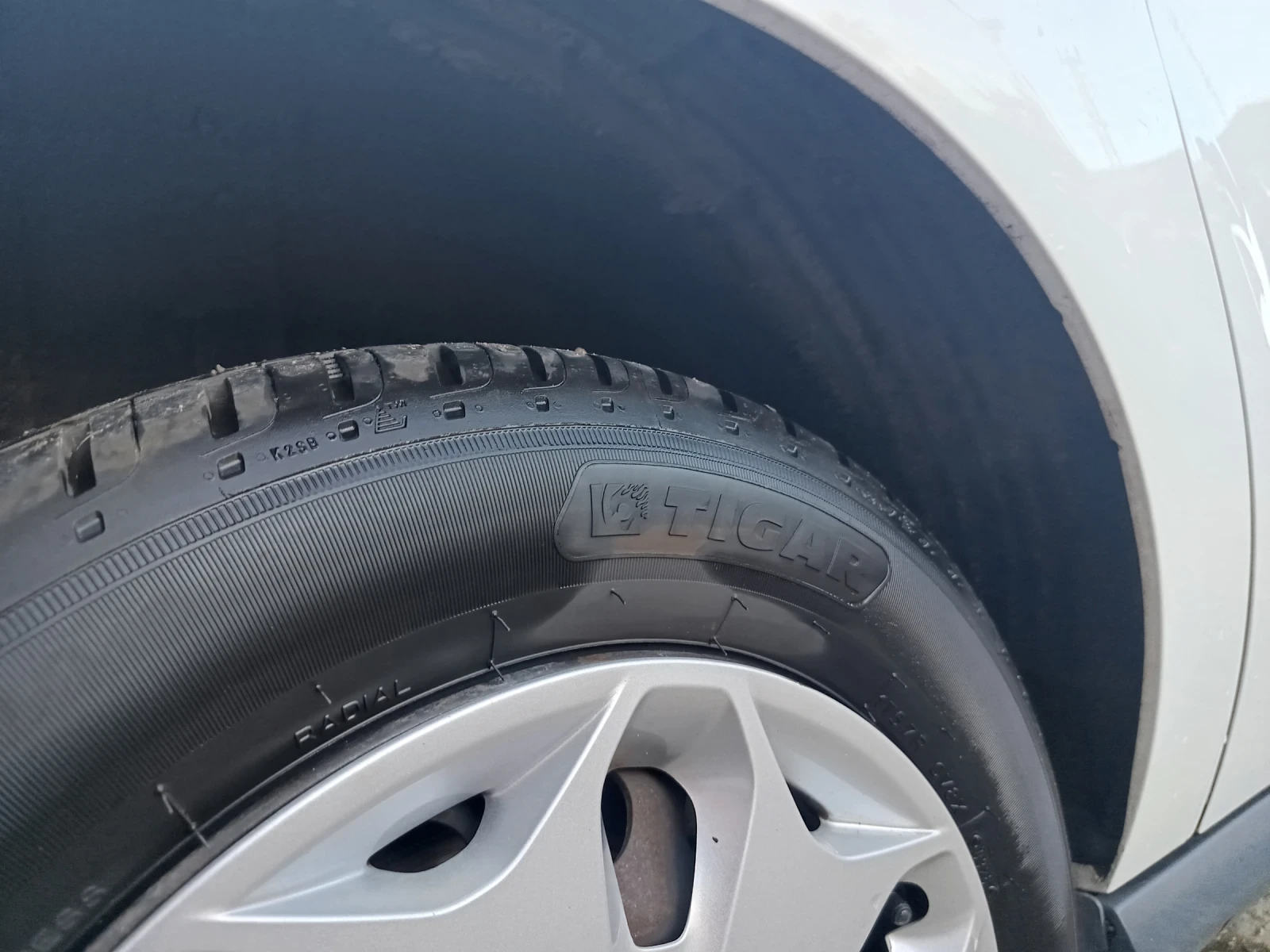 Ford Connect, снимка 11 - Автомобили и джипове - 56446460