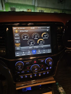 Jeep Grand cherokee 5.7 WK2 , снимка 17