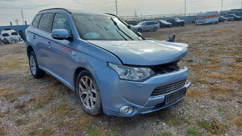 Mitsubishi Outlander PHEV, снимка 1 - Автомобили и джипове - 45556634