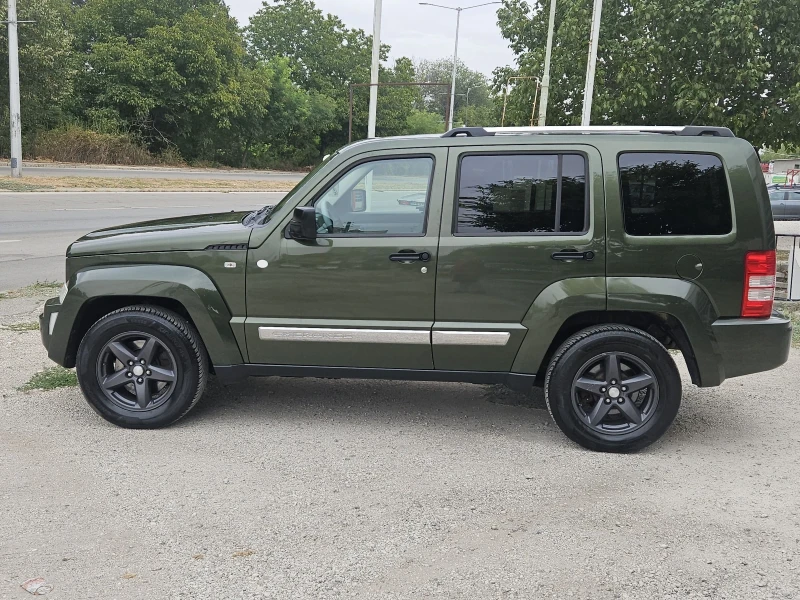 Jeep Cherokee 2.8crdi, снимка 8 - Автомобили и джипове - 47083144