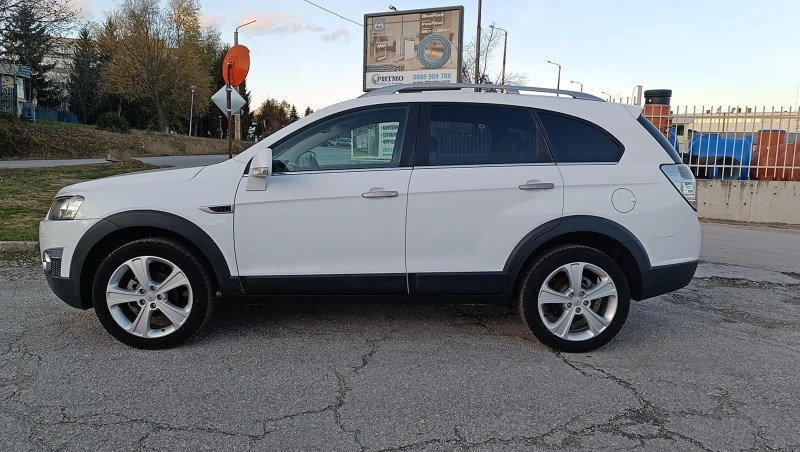 Chevrolet Captiva 2.2D 4x4 Aut., снимка 2 - Автомобили и джипове - 48068692