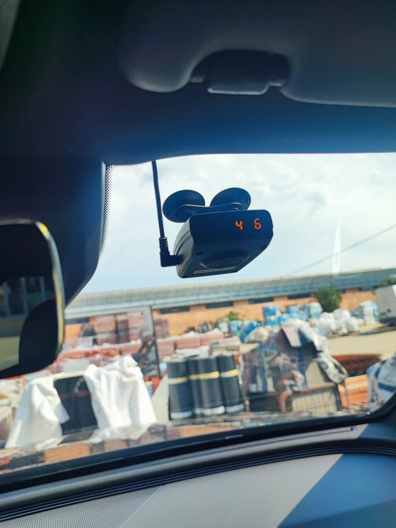 Mercedes-Benz EQC, снимка 4 - Автомобили и джипове - 51067500