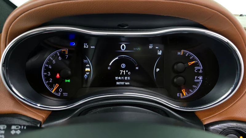 Jeep Grand cherokee 3.6 SUMMIT WK2 autogeorge.com, снимка 8 - Автомобили и джипове - 52799891